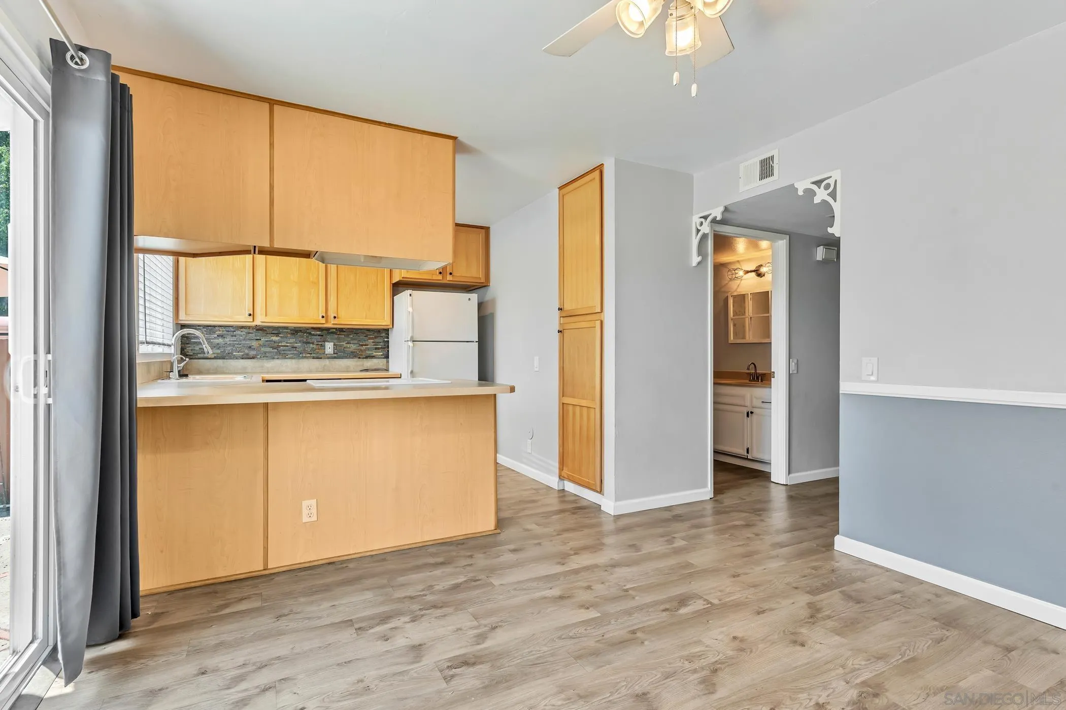 Photo #18: 250032014 Listing: Photo #18
