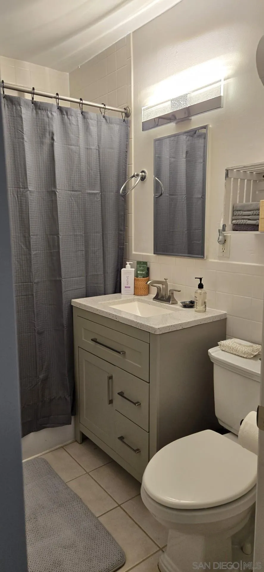 https://cdn.realtyfeed.com/cdn/127/250032015/118ca479a829fbeb71ecdf51c9379154.webp