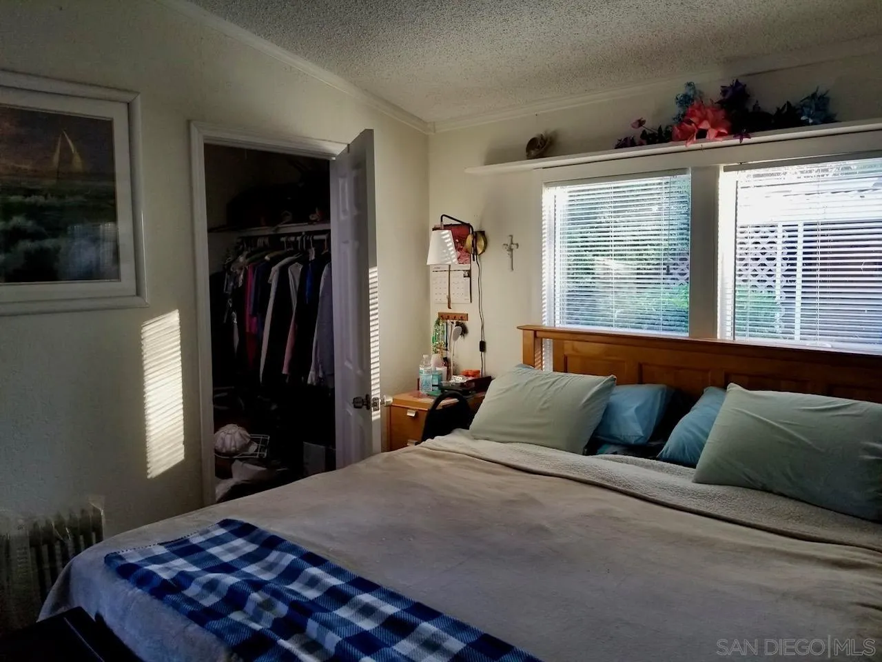 https://cdn.realtyfeed.com/cdn/127/250032029/90c760843ee3c7e83677992580bcbbb4.webp