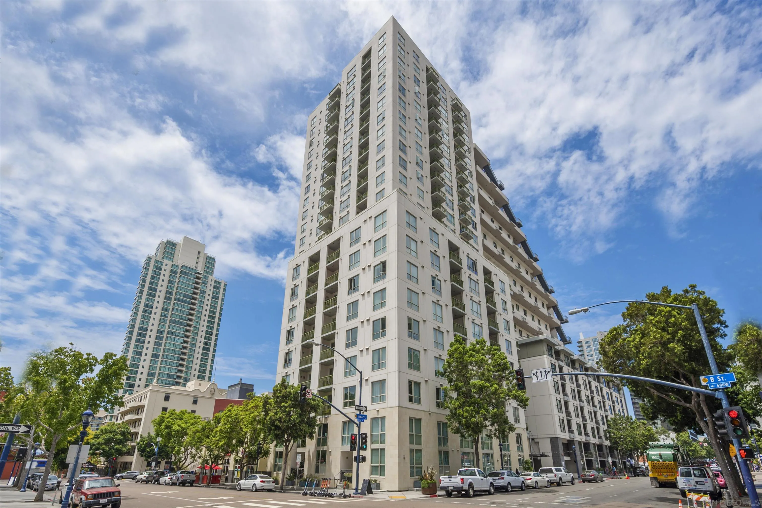 https://cdn.realtyfeed.com/cdn/127/250032038/3ea0095e86a742081c1bf7155ef5fae9.webp