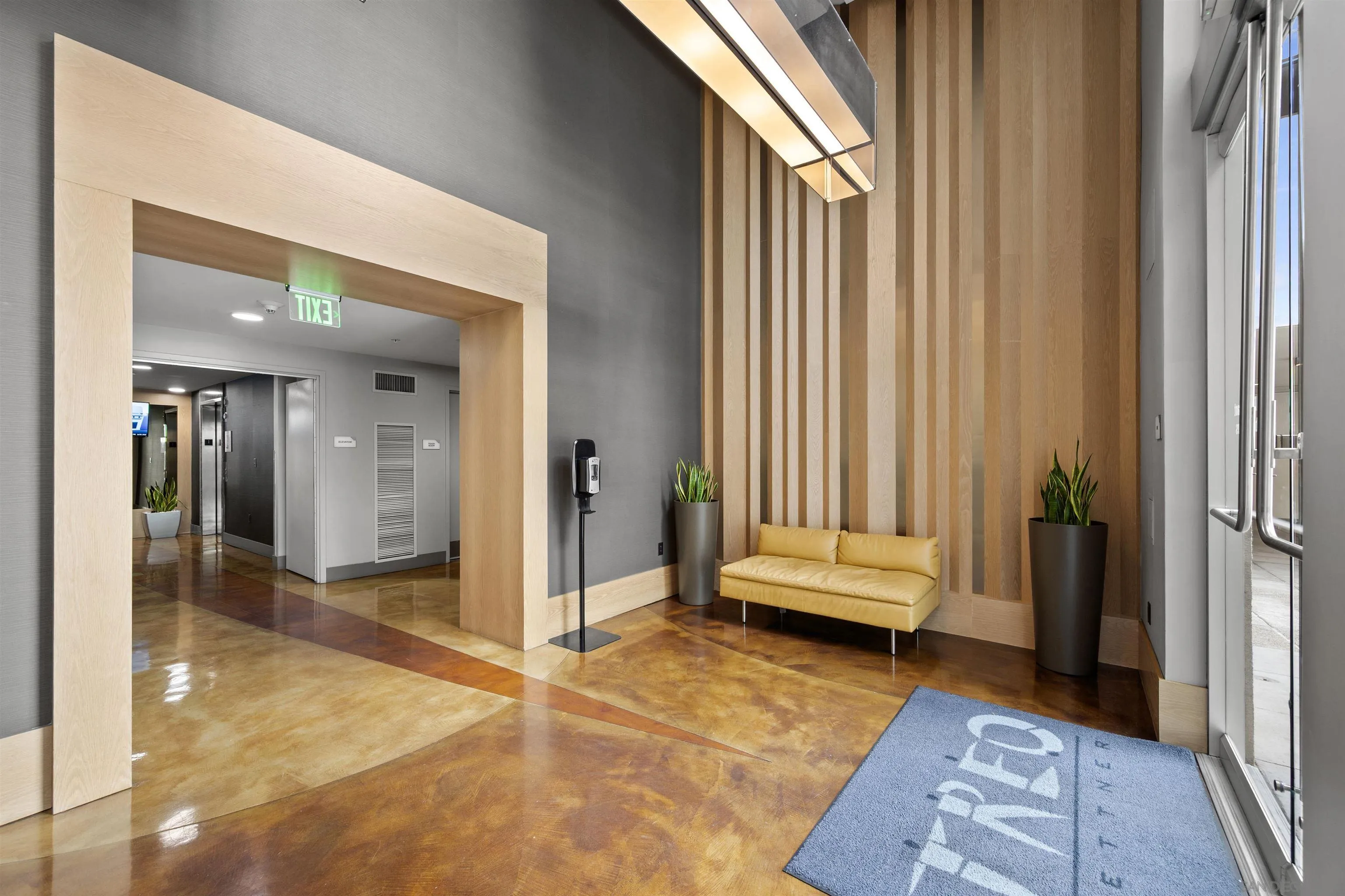 https://cdn.realtyfeed.com/cdn/127/250032038/49a7f7428fc7de78eda41c73b4ecbdfc.webp