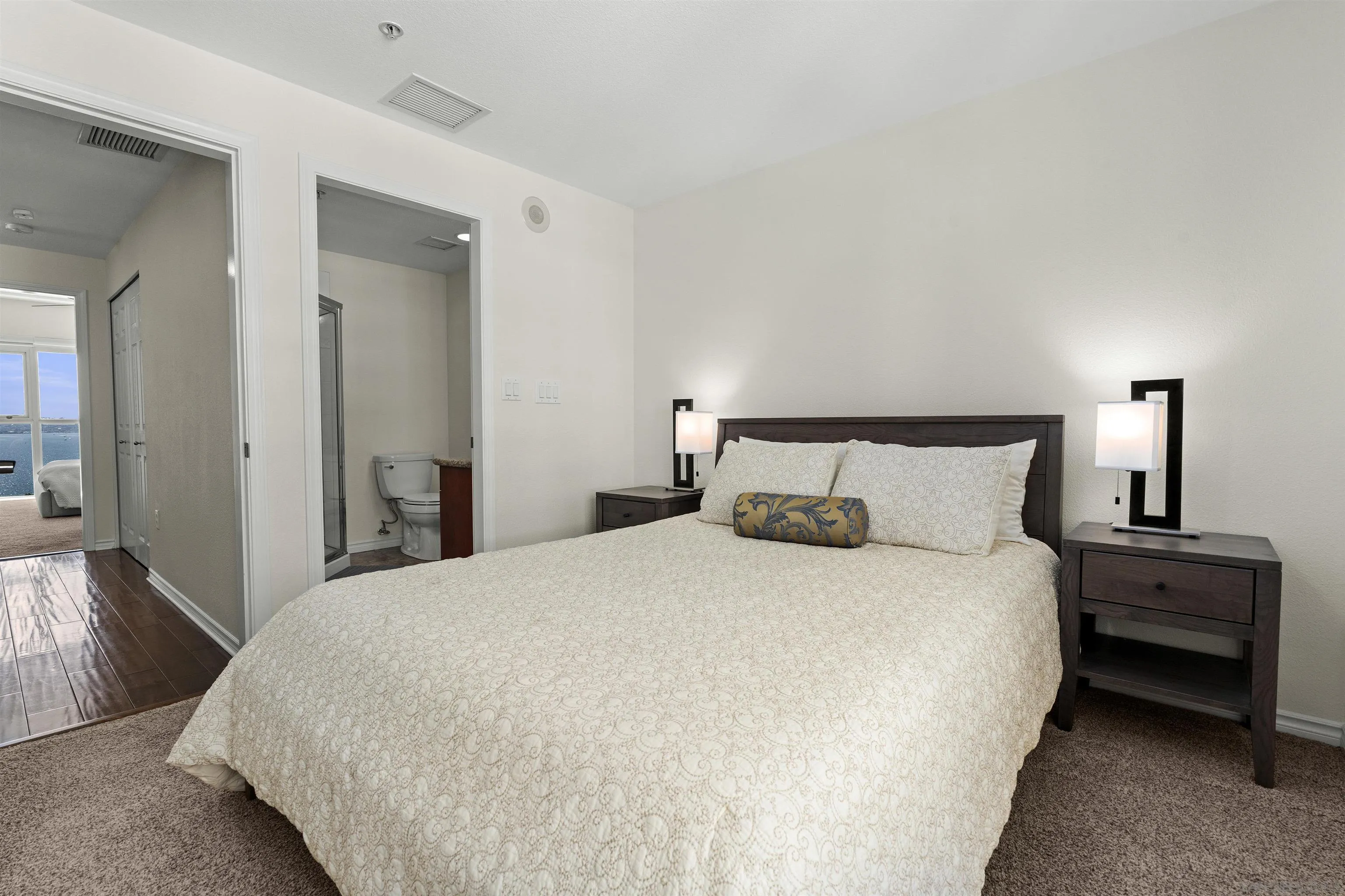 https://cdn.realtyfeed.com/cdn/127/250032038/a8df81d2440651eb415104ade651f35a.webp