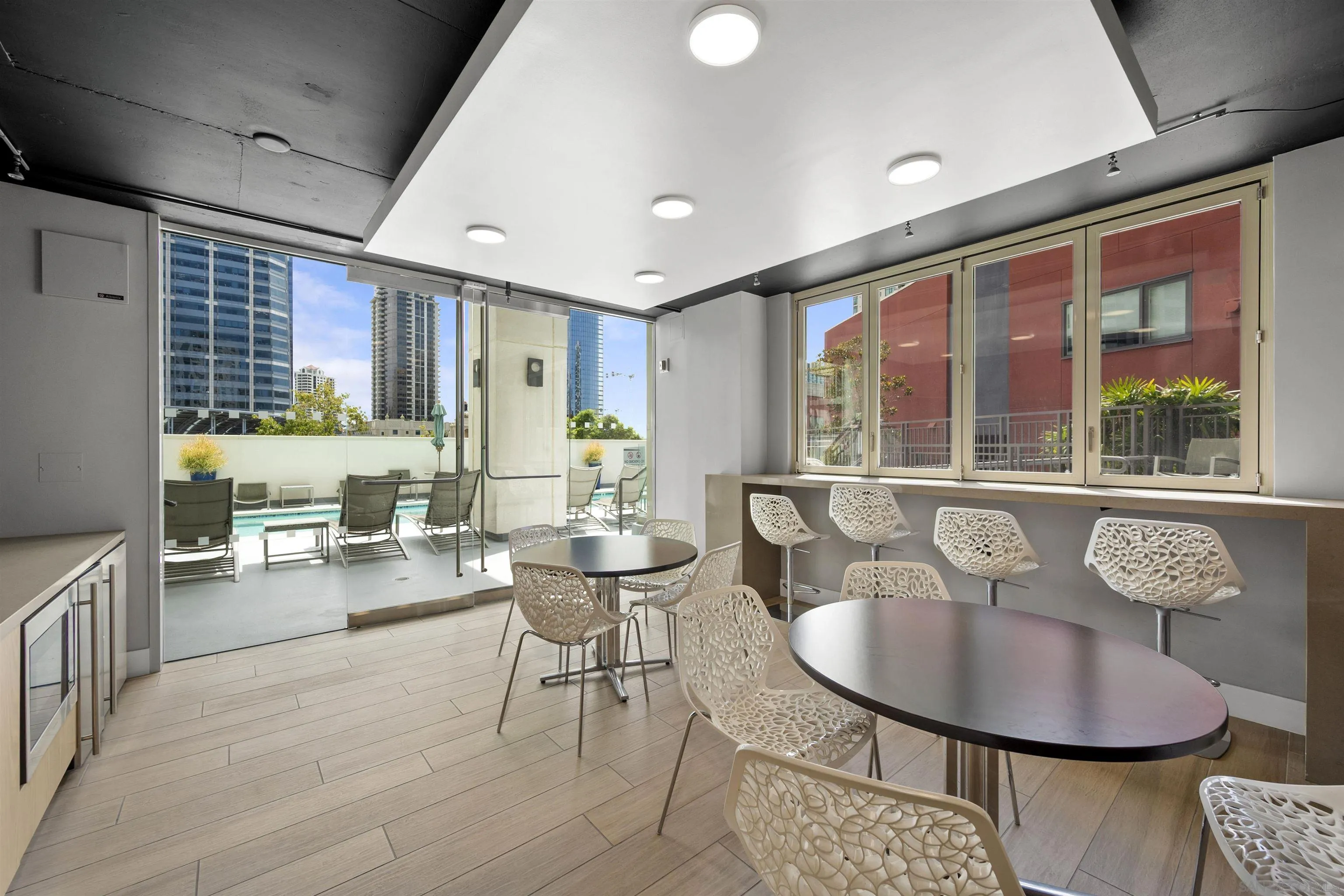 https://cdn.realtyfeed.com/cdn/127/250032038/b562df4fb1c5041e8fcc710d67e4928b.webp