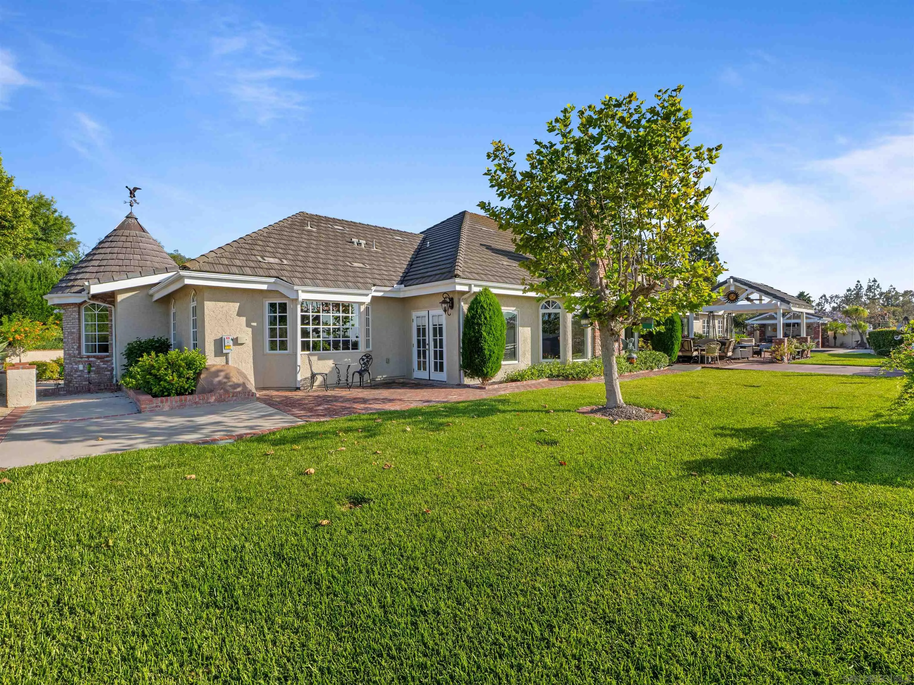 https://cdn.realtyfeed.com/cdn/127/250032039/120f05b021fa5358cdbe6431e76ec182.webp