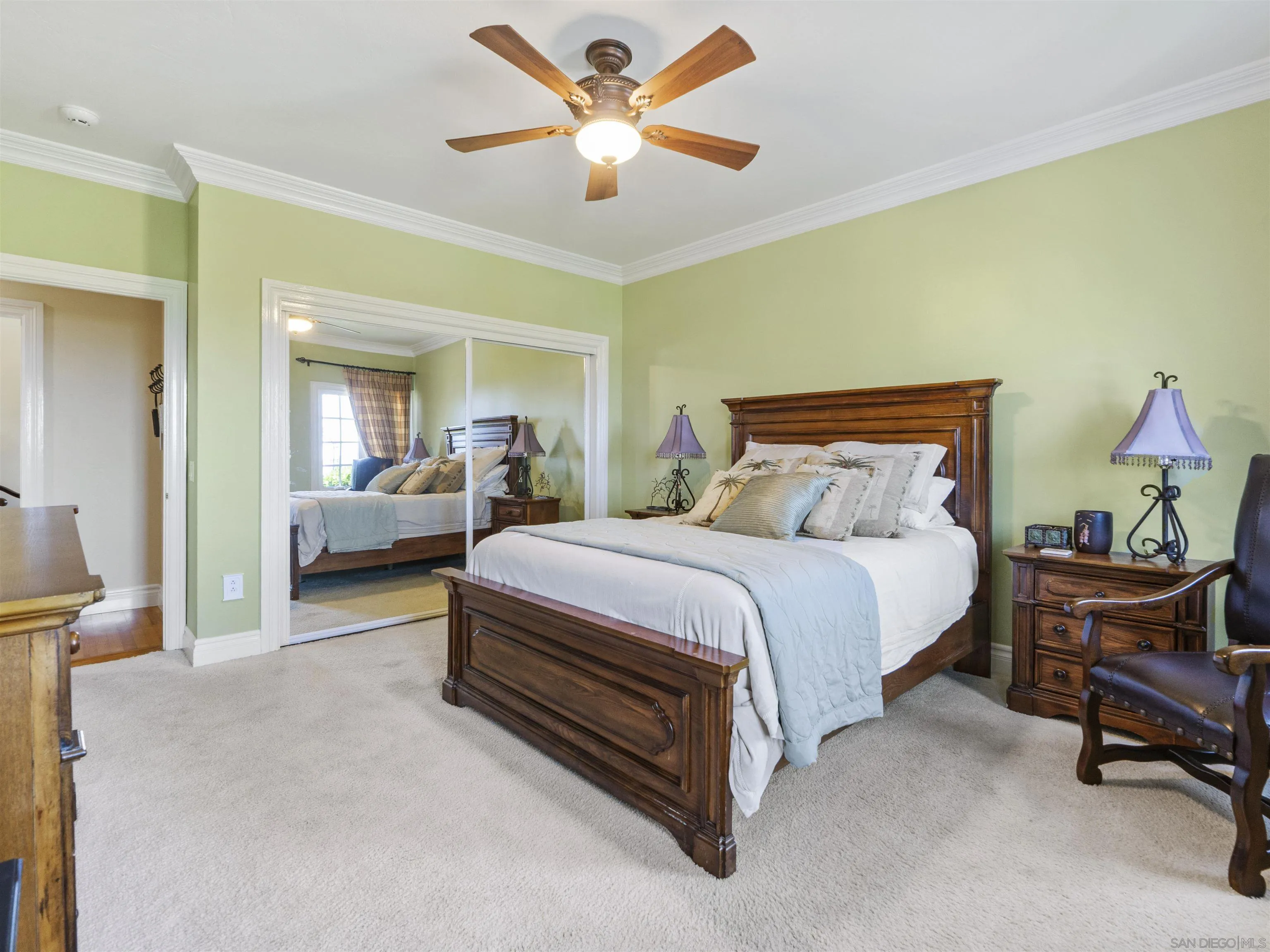 https://cdn.realtyfeed.com/cdn/127/250032039/89b03ac36d2a9a7604289eb8188c5c3e.webp