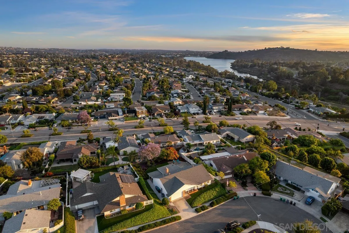 https://cdn.realtyfeed.com/cdn/127/250032040/0f2af942f14a02c1ef4da5f65948e693.webp