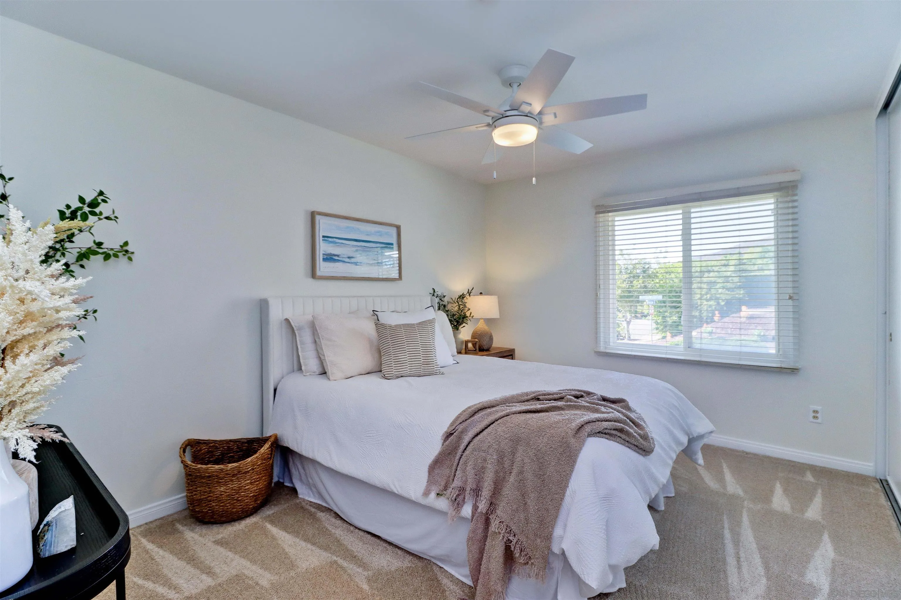 https://cdn.realtyfeed.com/cdn/127/250032040/5756ab190fba2bf6584561055c0f9e73.webp