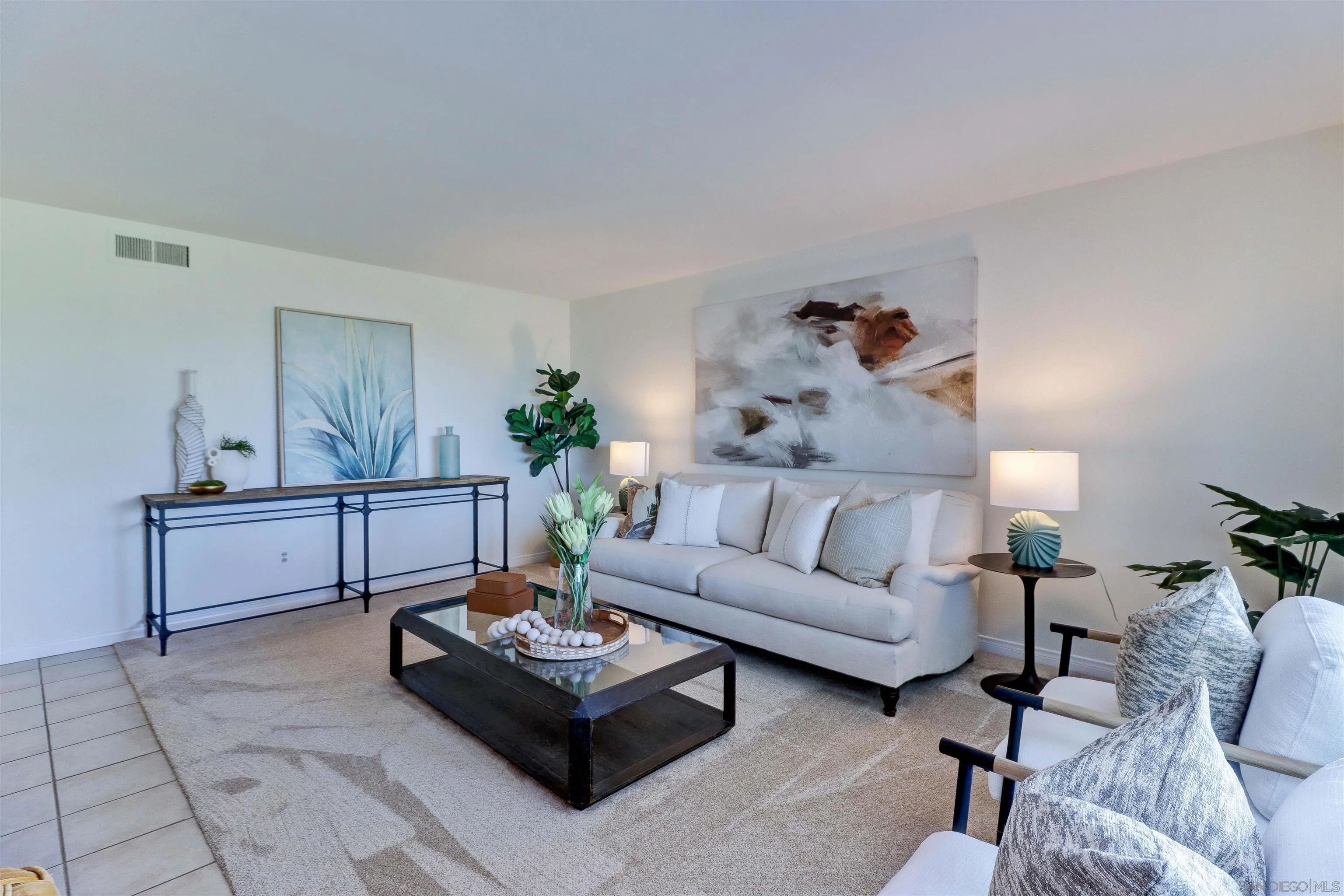 https://cdn.realtyfeed.com/cdn/127/250032040/8cf5de89ba0c3281931de1e7beb7e13d.webp