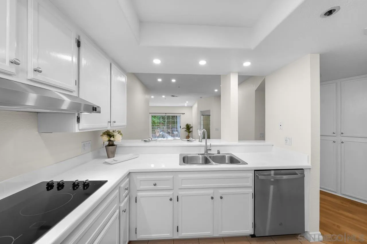 Photo #8: 250032045 Listing: Photo #8
