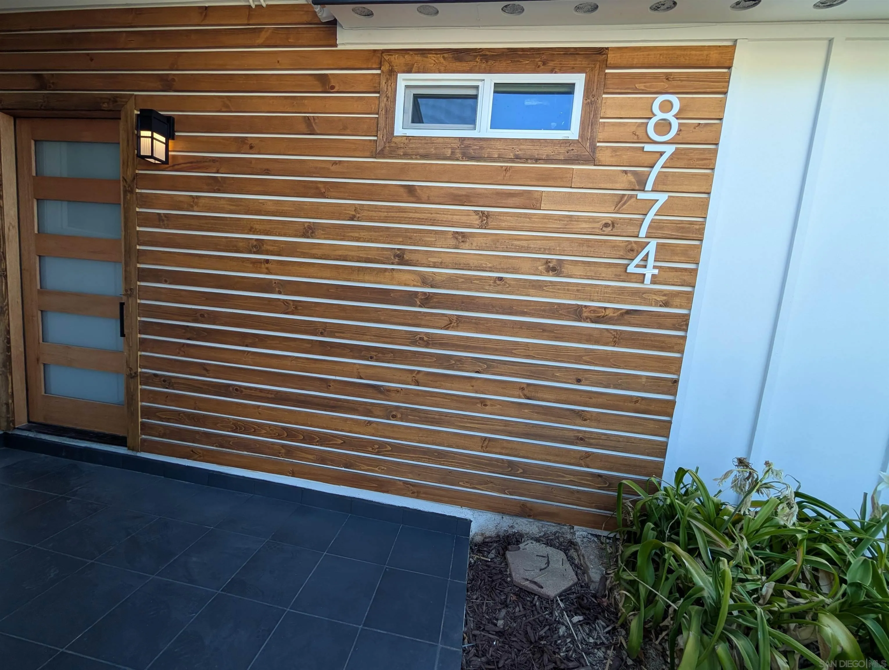 https://cdn.realtyfeed.com/cdn/127/250032050/a5a86614171b83bb2c01e0e0e8503c86.webp
