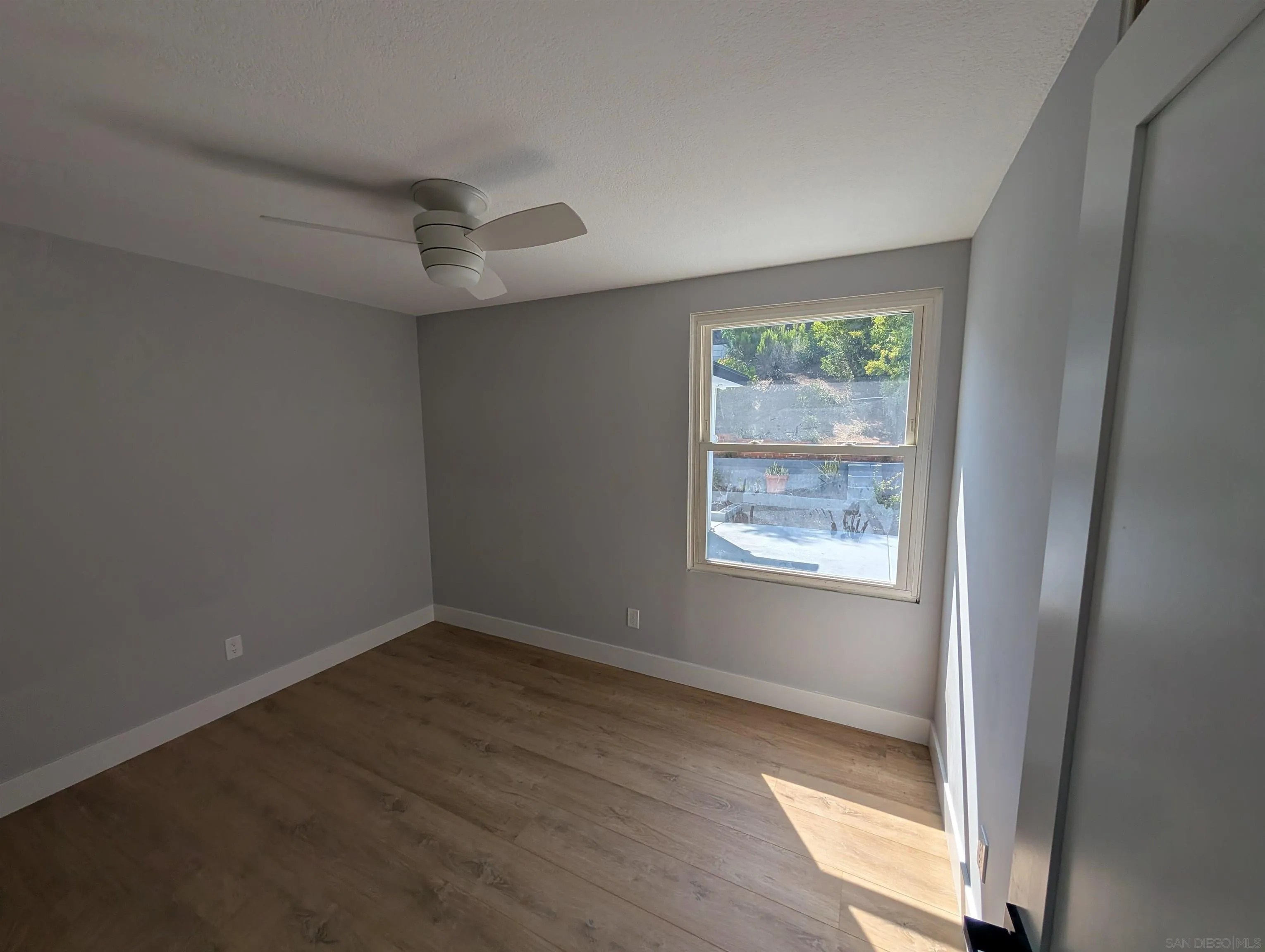 https://cdn.realtyfeed.com/cdn/127/250032050/e3860a061d463f0d2c06984e48386783.webp