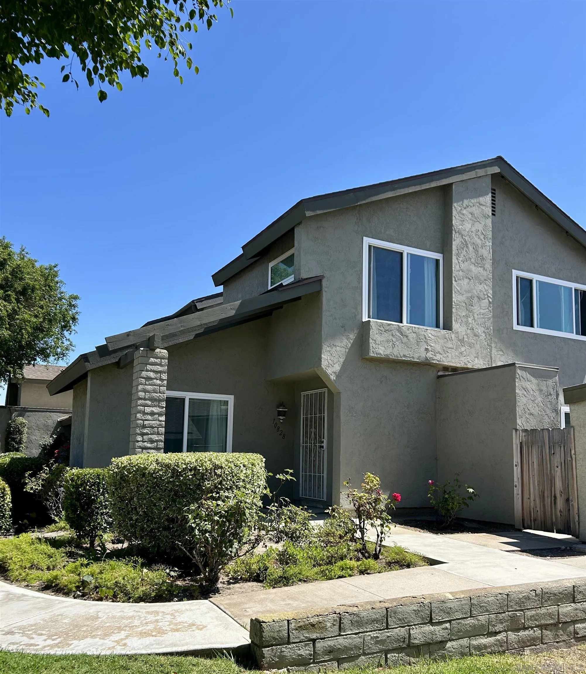 https://cdn.realtyfeed.com/cdn/127/250032055/d7d04f4652d6e22b3c85d4d98affbd07.webp