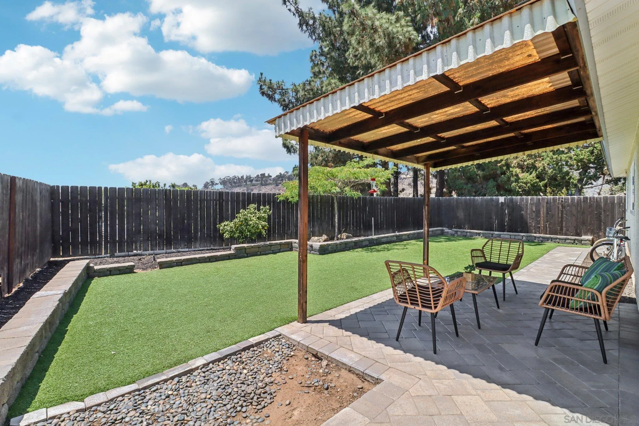 https://cdn.realtyfeed.com/cdn/127/250032060/1f974e3548ddf69d5924cfce1d69507a.webp