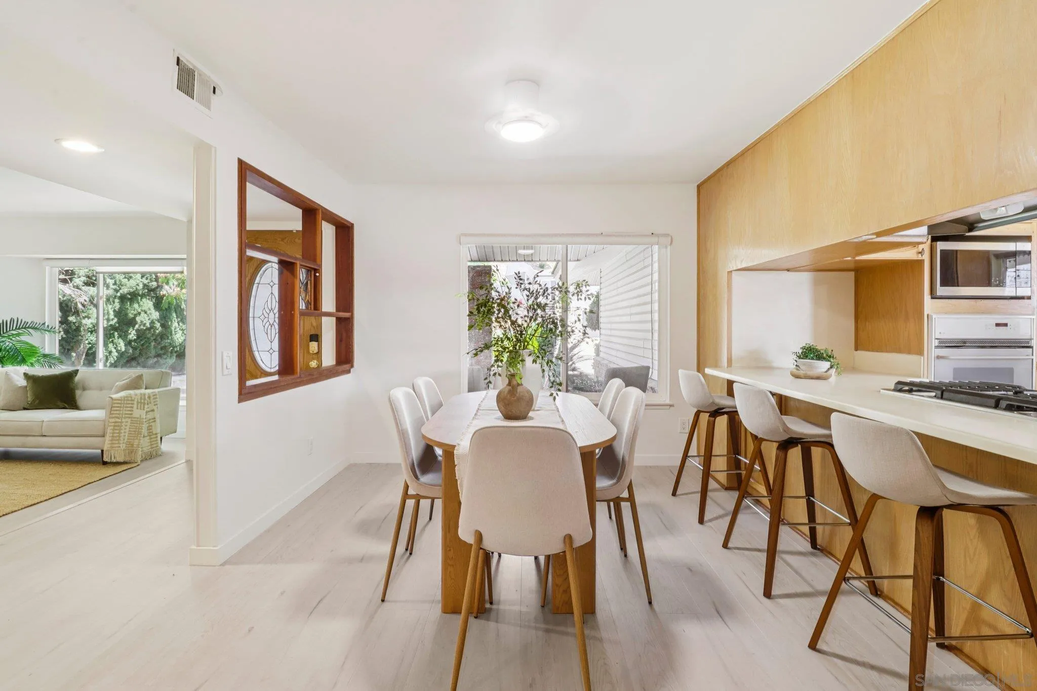 https://cdn.realtyfeed.com/cdn/127/250032060/61978c91a6aa41670b415dfe107aded6.webp