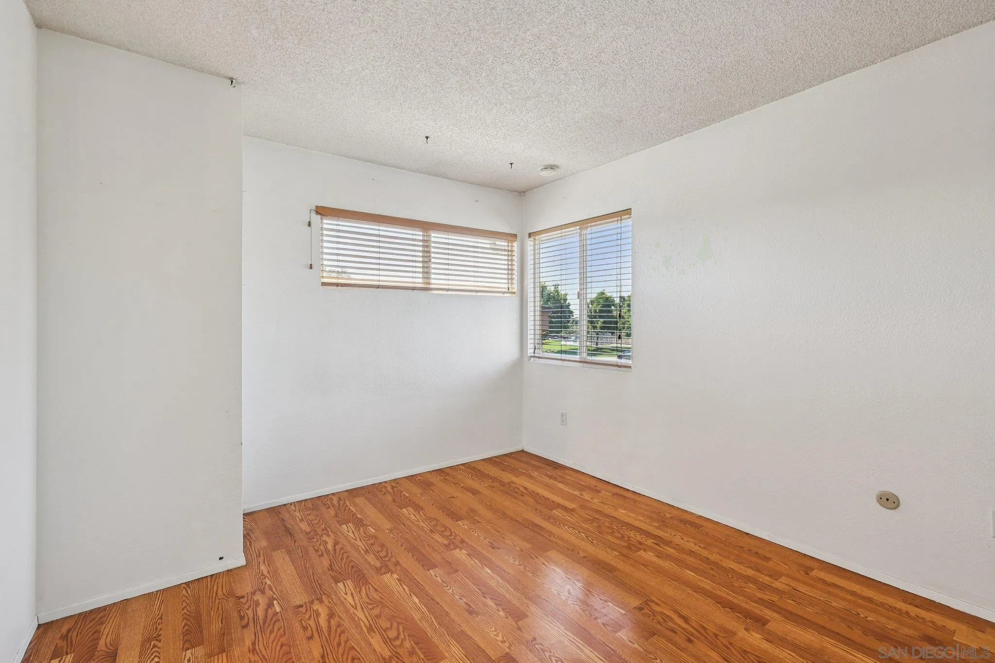 https://cdn.realtyfeed.com/cdn/127/250032074/04e5038fcd4610d17137206dbca42c7c.webp