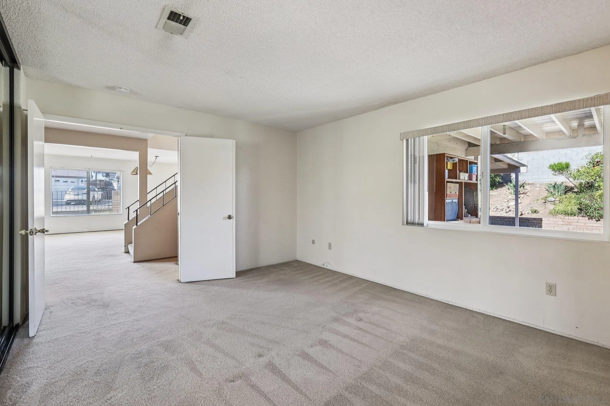 https://cdn.realtyfeed.com/cdn/127/250032074/0884c38c9f03b51d1cf2760c0ba435dc.webp