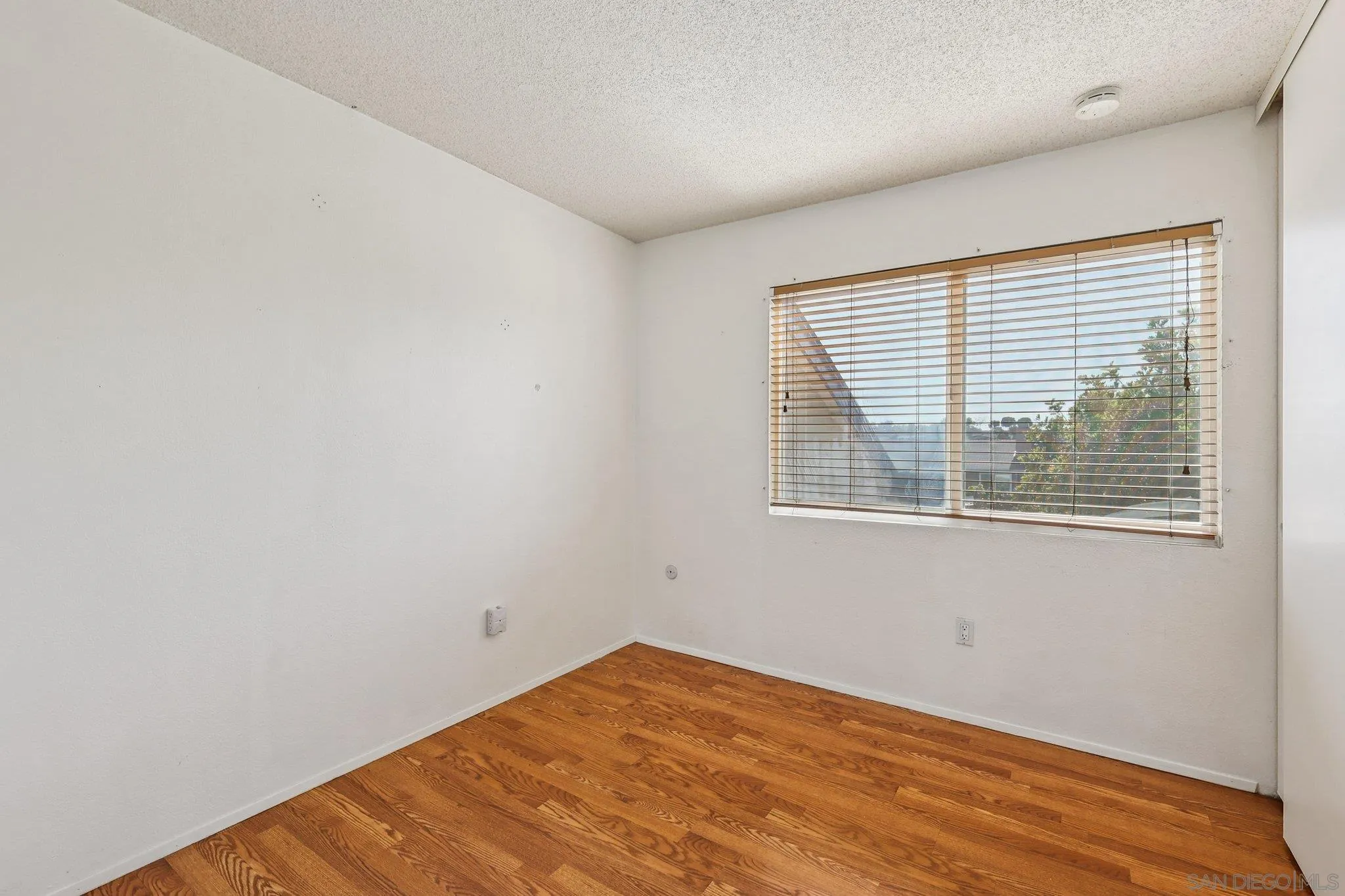https://cdn.realtyfeed.com/cdn/127/250032074/8e1387d4296931e1d0e140d2b4cf464e.webp