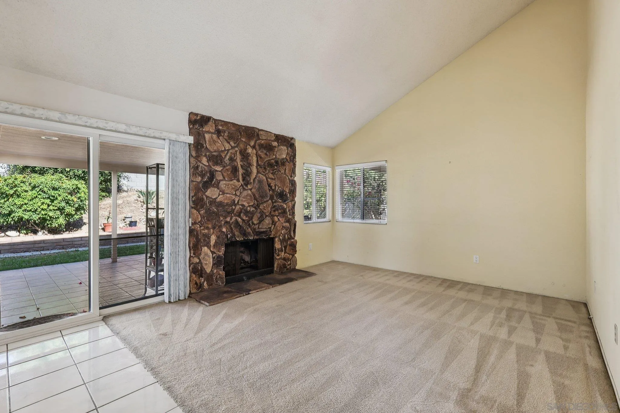 https://cdn.realtyfeed.com/cdn/127/250032074/9454e3187d662496cbcc4578009f3a3c.webp