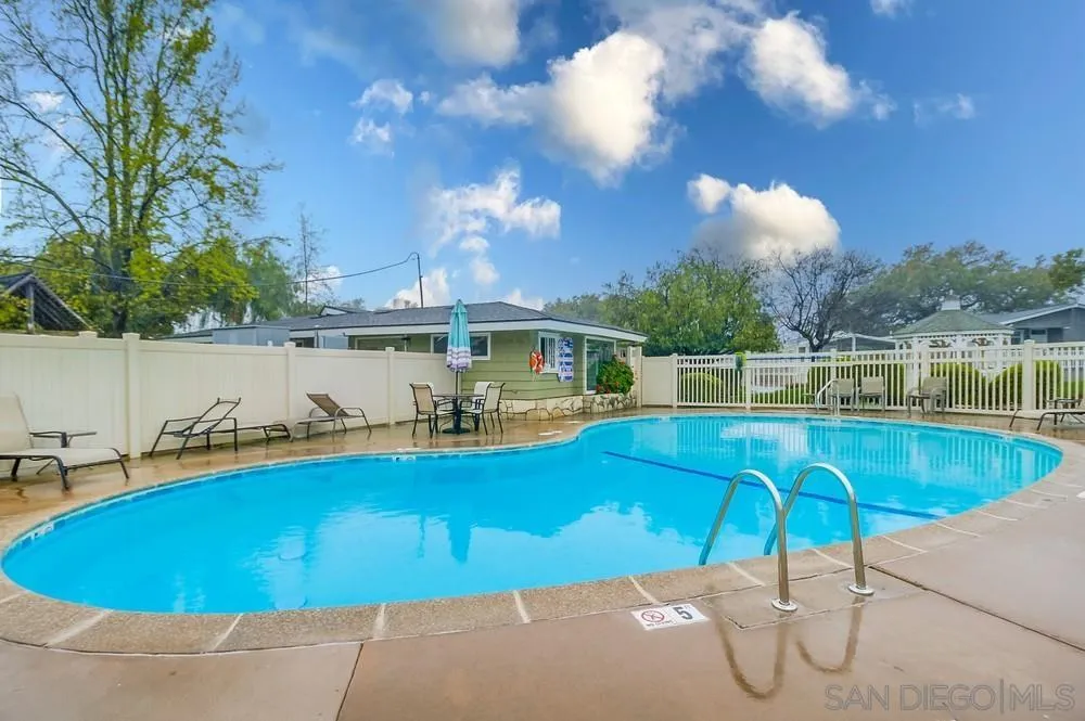 https://cdn.realtyfeed.com/cdn/127/250032080/7839e0e74bffbd77e18de3d5962bdcf6.webp