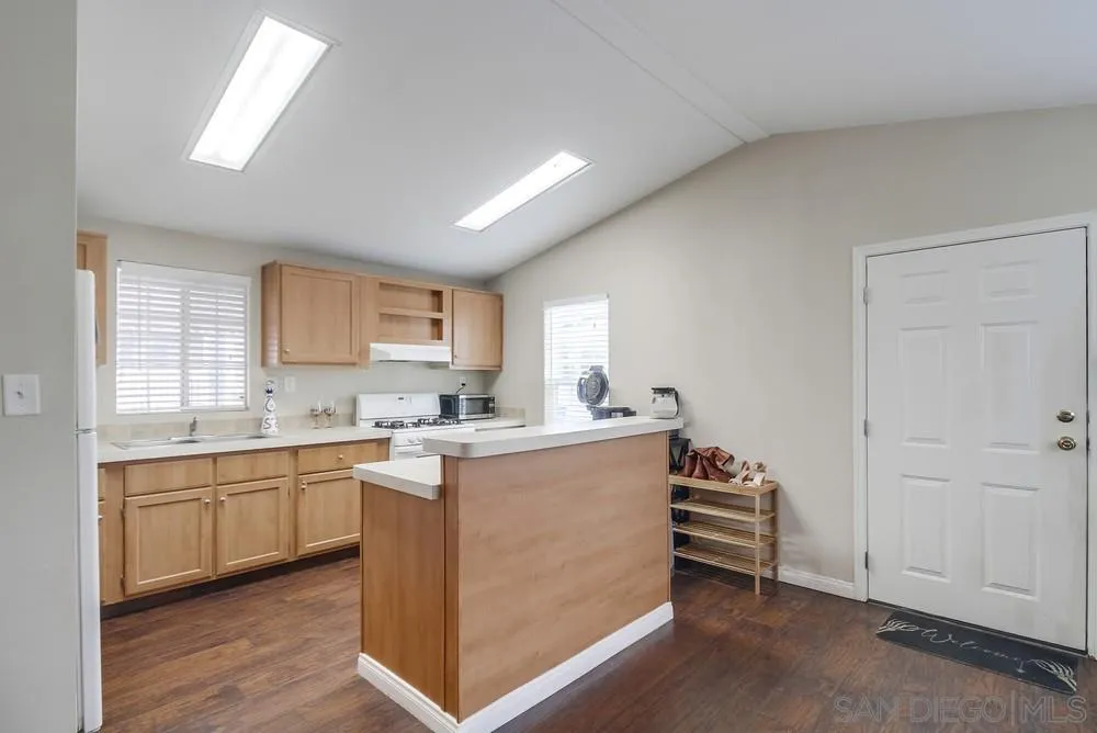 https://cdn.realtyfeed.com/cdn/127/250032080/93813d2589a5ab8c1007ada1e609a9dc.webp