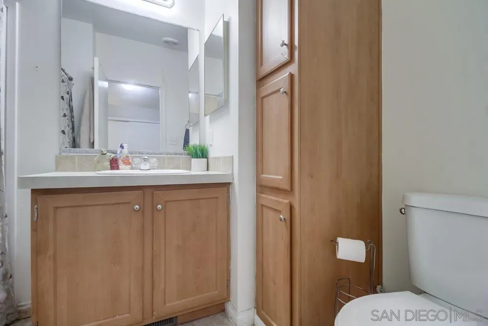 https://cdn.realtyfeed.com/cdn/127/250032080/b526125fa977b446e03ab785ec2f836a.webp