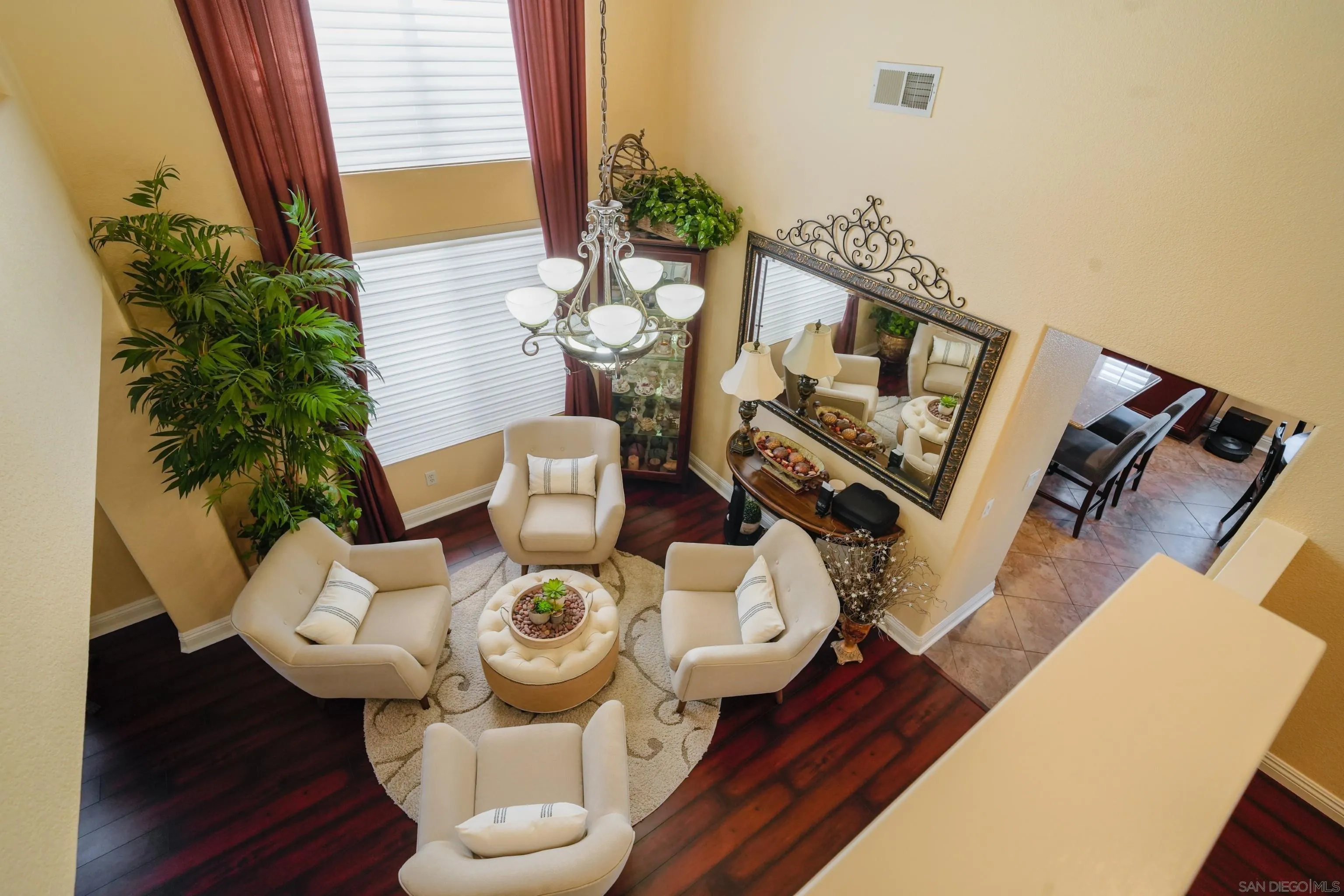 https://cdn.realtyfeed.com/cdn/127/250032083/51a9fe056b4688b759416555592685a2.webp