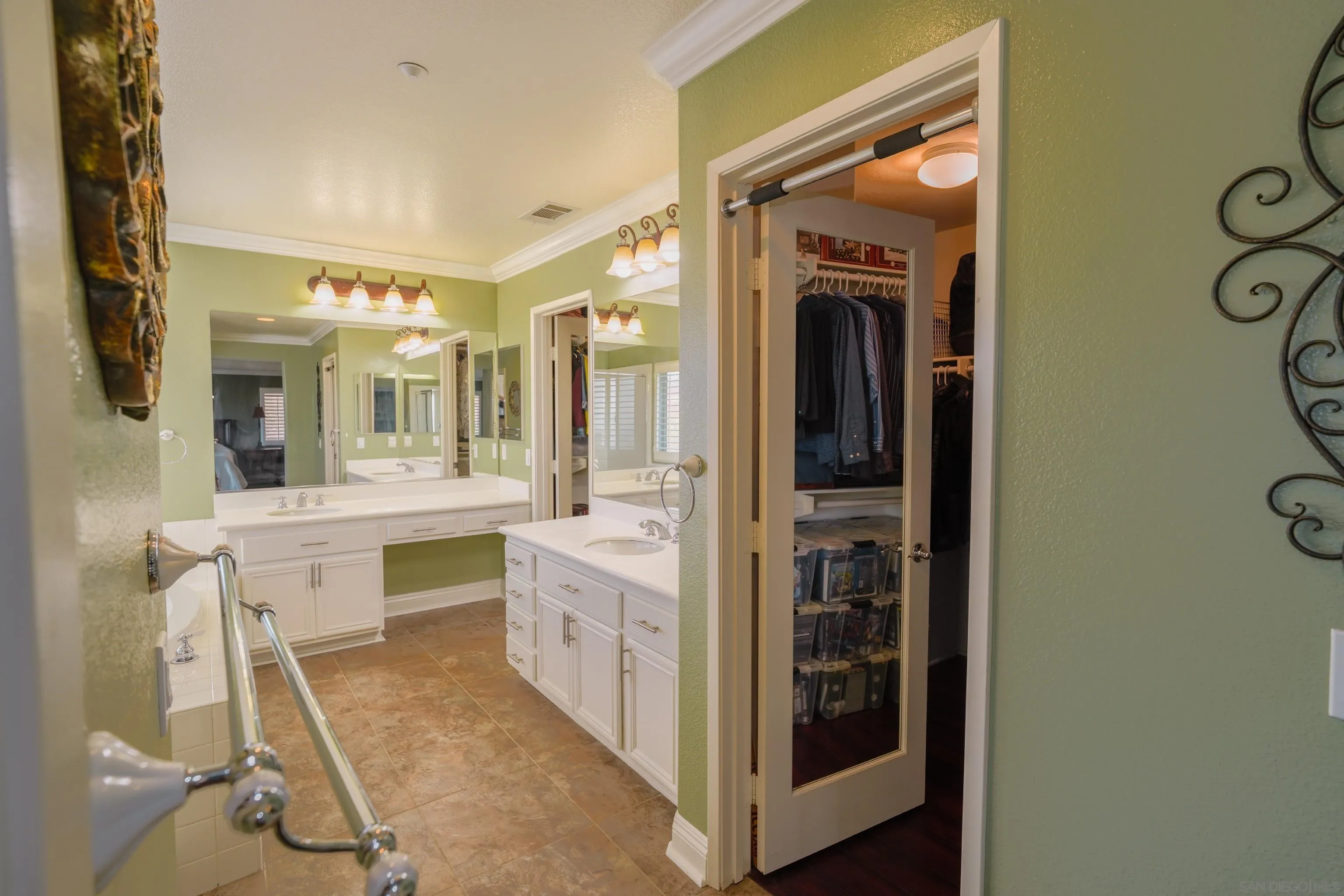 https://cdn.realtyfeed.com/cdn/127/250032083/603171e26e058d8da242aa7868ce6434.webp