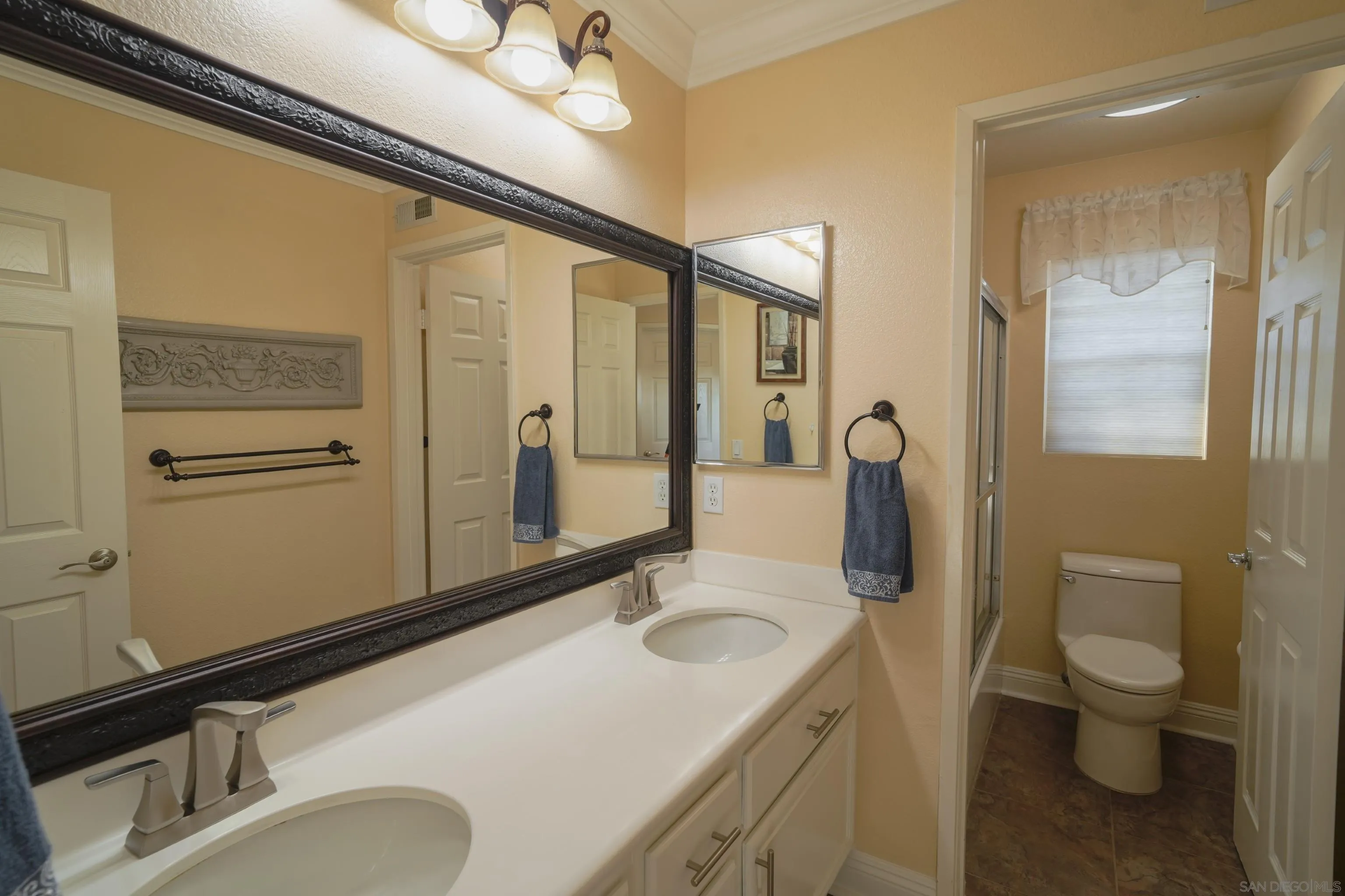 https://cdn.realtyfeed.com/cdn/127/250032083/883d73bac01b6a293e140af87f2d5663.webp
