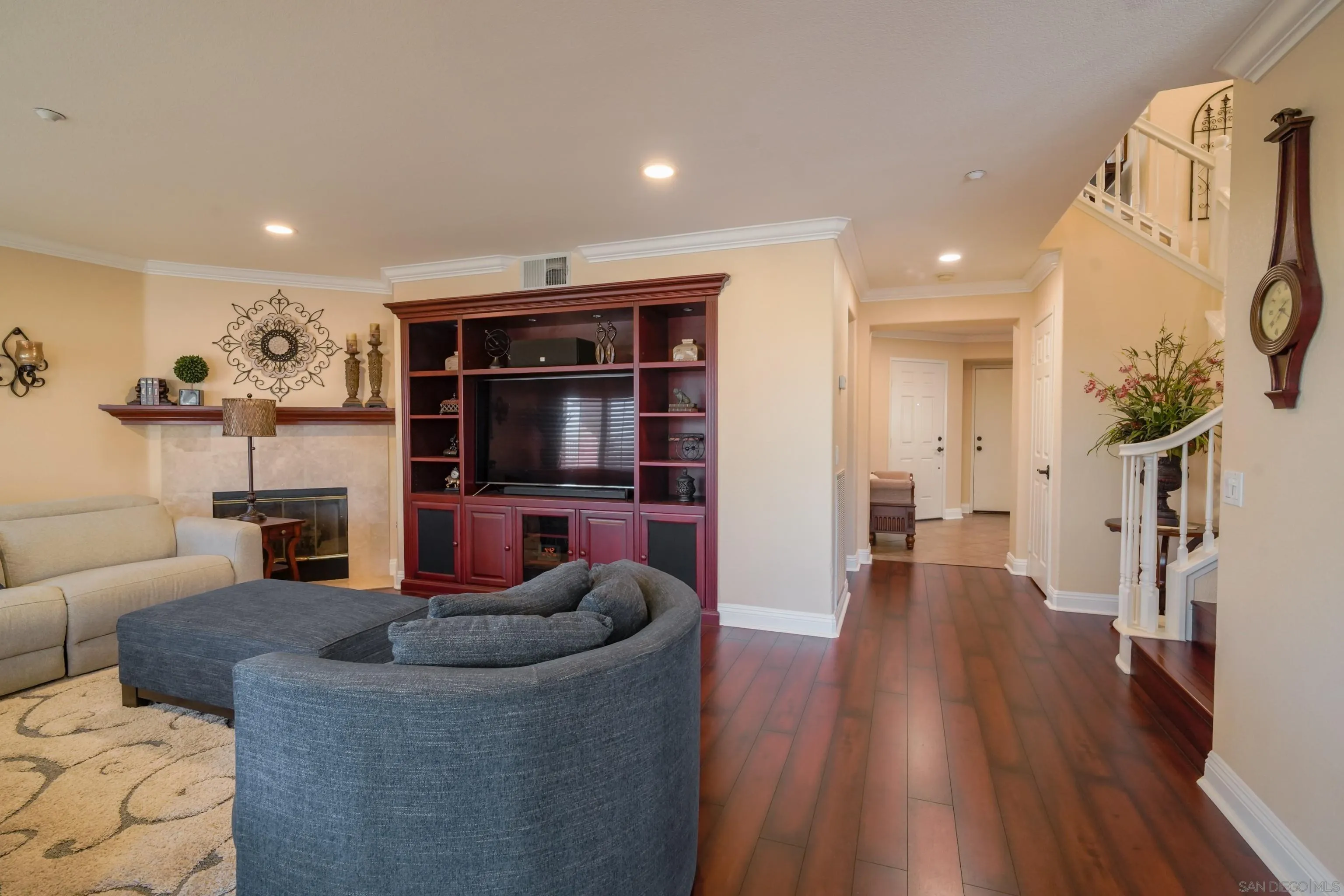 https://cdn.realtyfeed.com/cdn/127/250032083/9a1afddff13529a6d072a44a0d80b102.webp