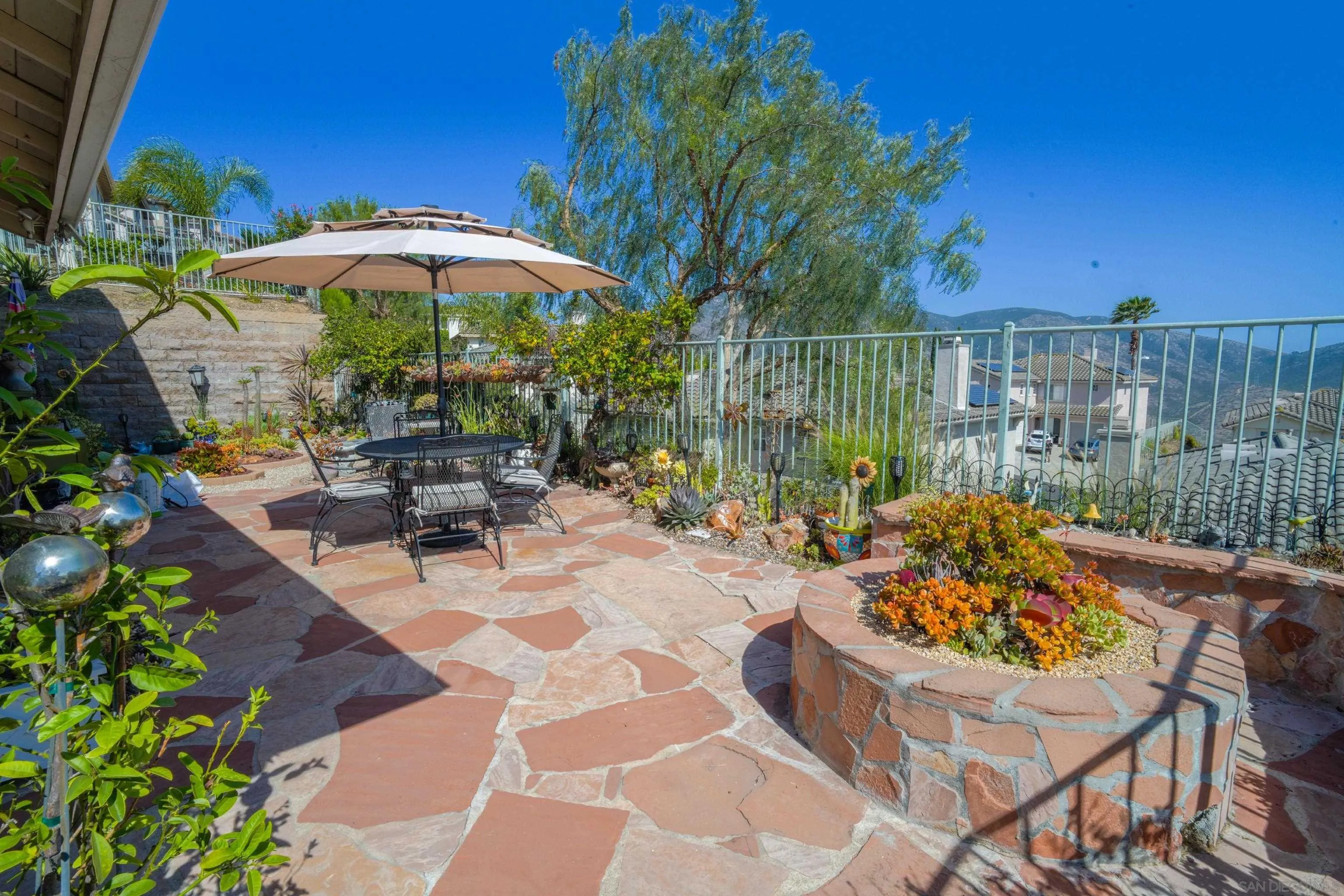 https://cdn.realtyfeed.com/cdn/127/250032083/9a43938f1c6794d323686e10f817b779.webp
