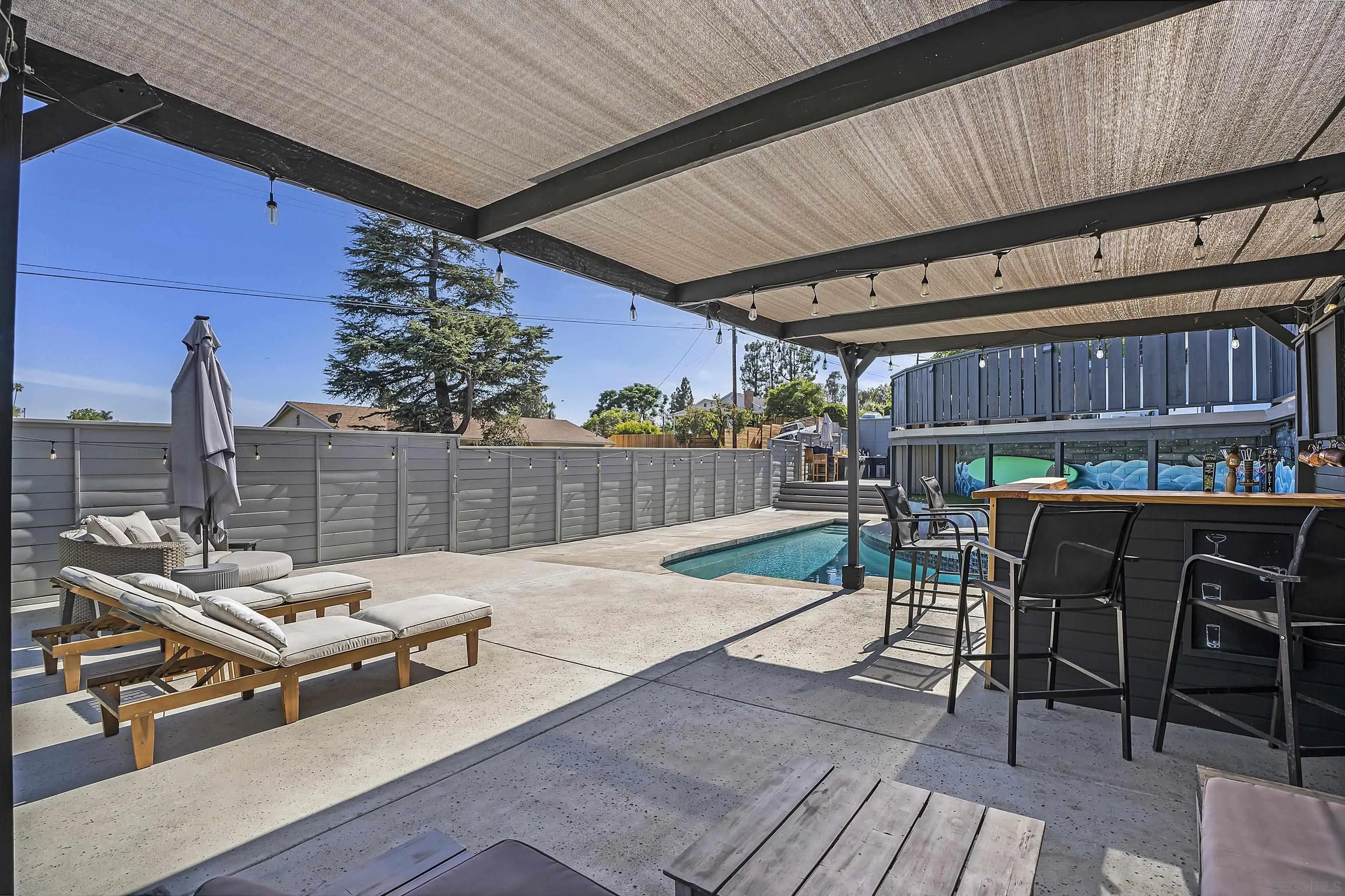 https://cdn.realtyfeed.com/cdn/127/250032091/238c9199f292d35f49e476289583dbb0.webp