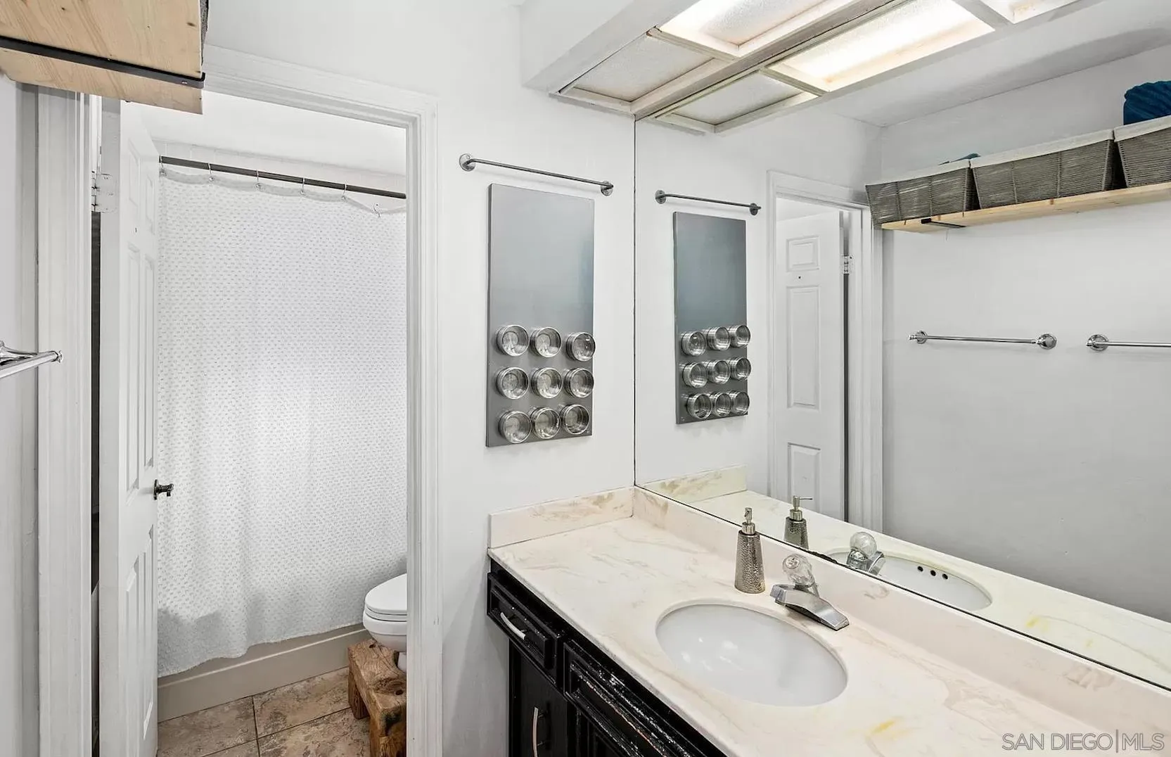 https://cdn.realtyfeed.com/cdn/127/250032092/3779ed475b7d2e6ccc22a5133833f5a4.webp