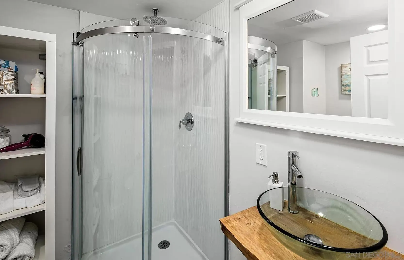 https://cdn.realtyfeed.com/cdn/127/250032092/38ee1ca71ee80377d631bf87c12e9fd6.webp