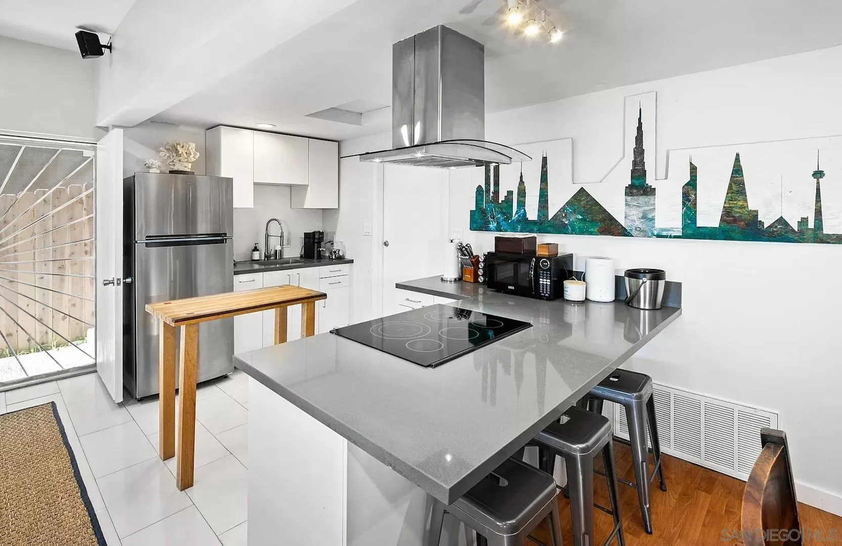 https://cdn.realtyfeed.com/cdn/127/250032092/85a29dd1b95d513b1dab3676268bc488.webp