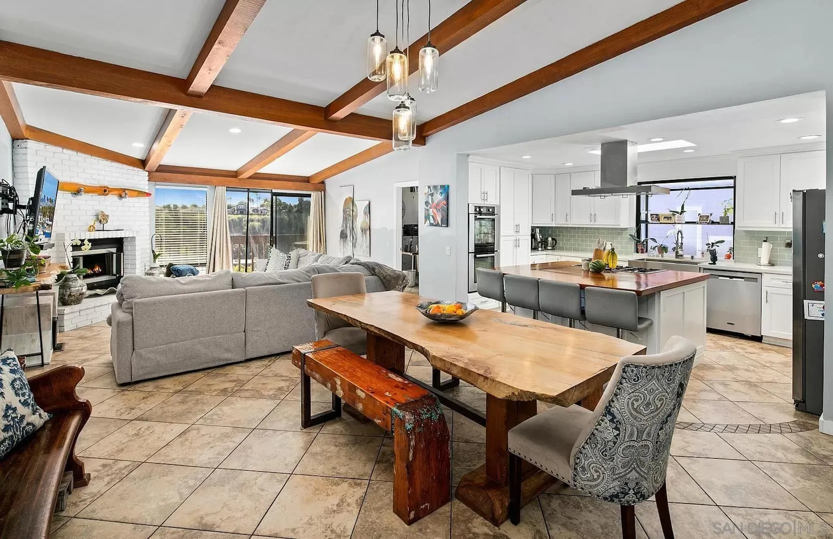 https://cdn.realtyfeed.com/cdn/127/250032092/92b9e42372fea04bcd5f0e62b91f7007.webp