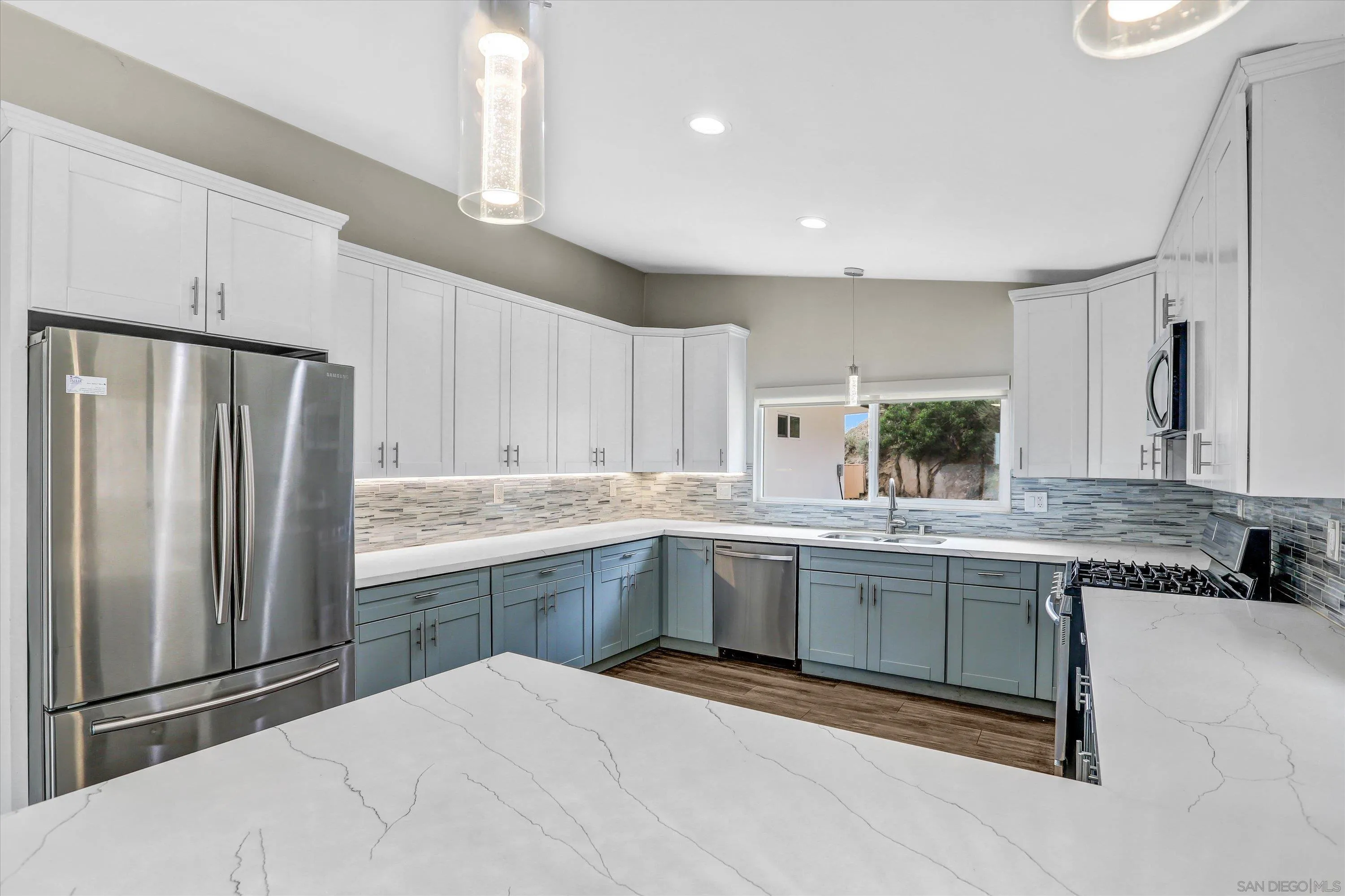 https://cdn.realtyfeed.com/cdn/127/250032102/47840d774f99c9ebc323f388ecdc2028.webp