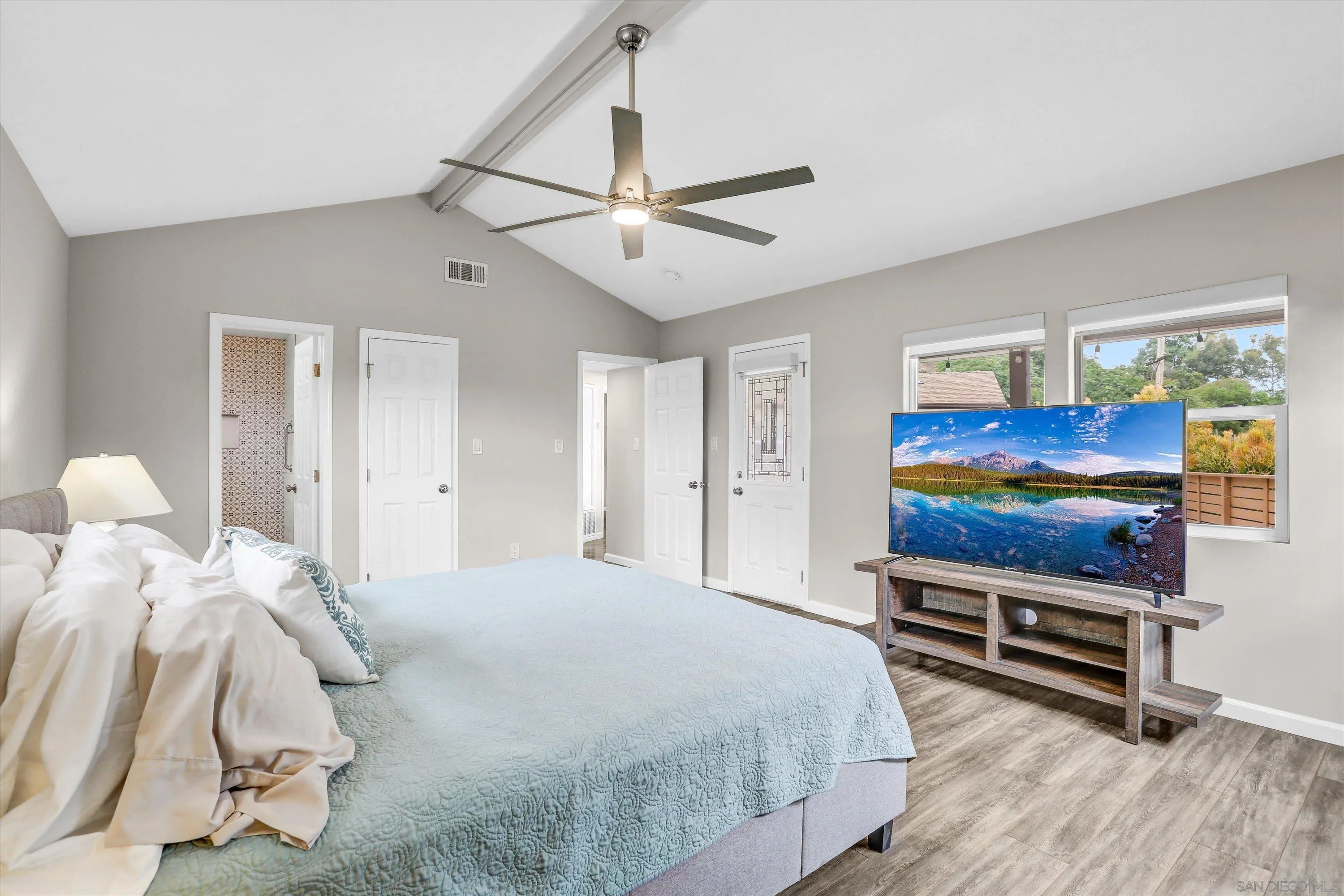 https://cdn.realtyfeed.com/cdn/127/250032102/51867c57e35d72461e1332bb70201531.webp