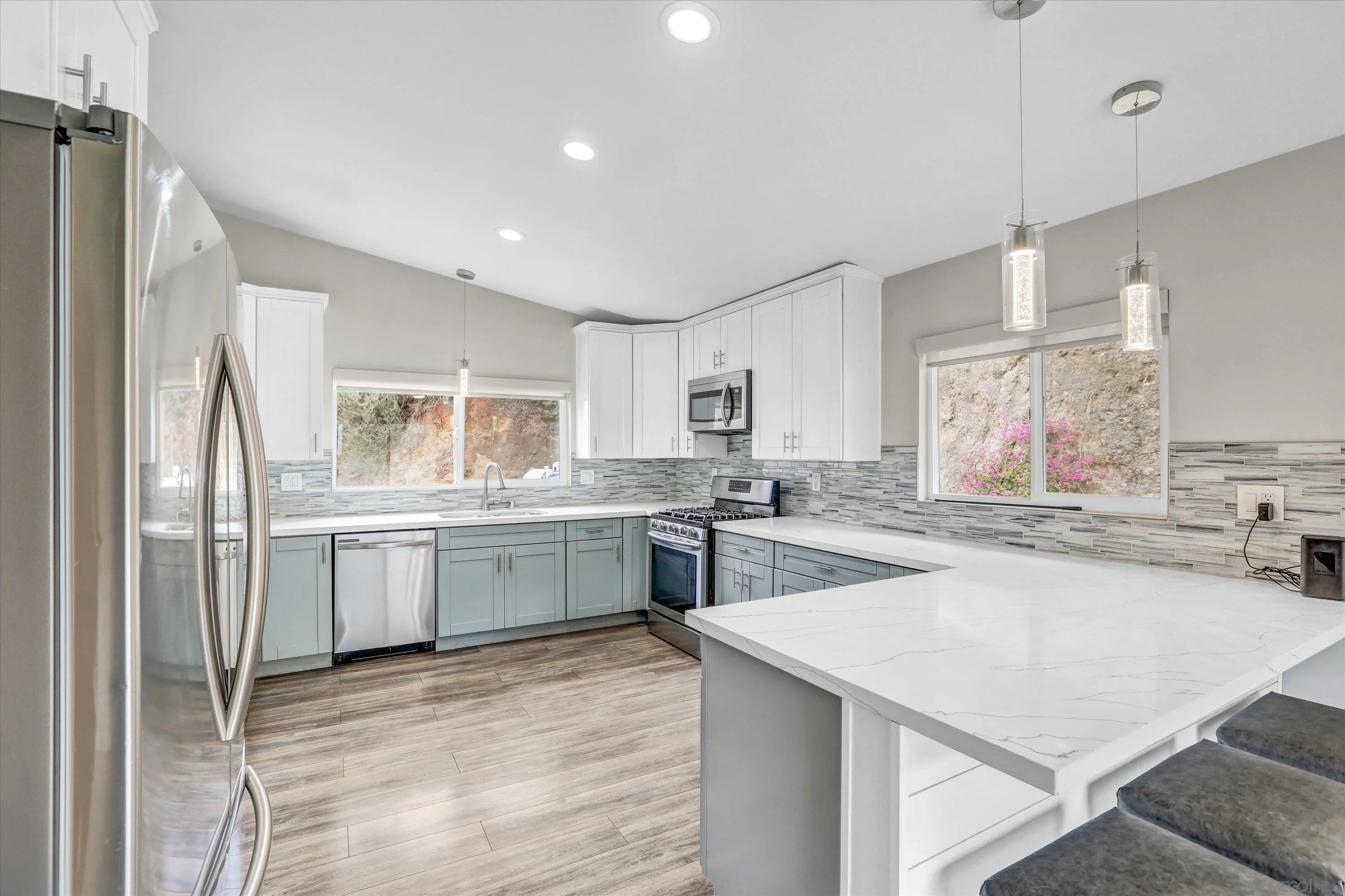 https://cdn.realtyfeed.com/cdn/127/250032102/81006775c1580d87022634424d3b4ac2.webp