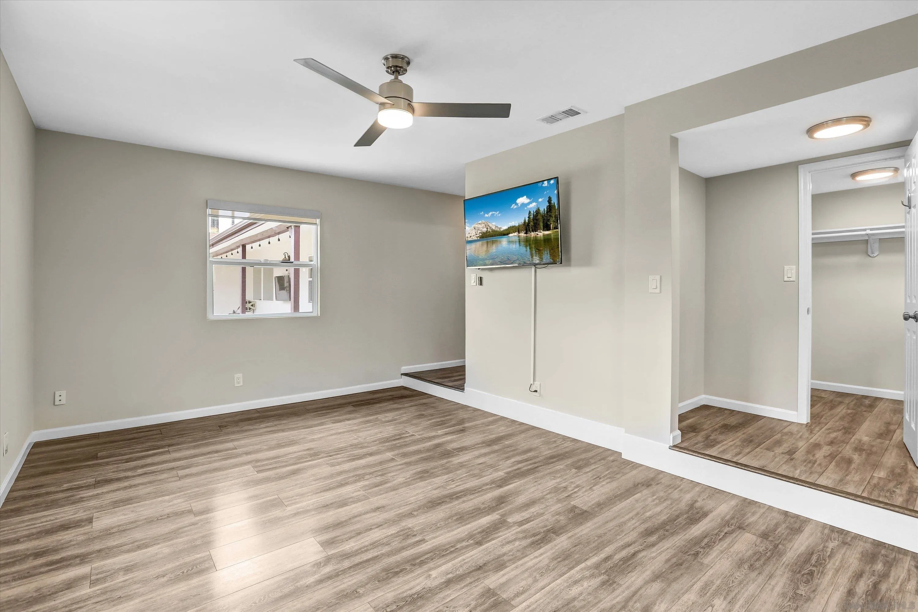 https://cdn.realtyfeed.com/cdn/127/250032102/b9a19eb5ce0f7b378bf4cb4ab9dfda8d.webp