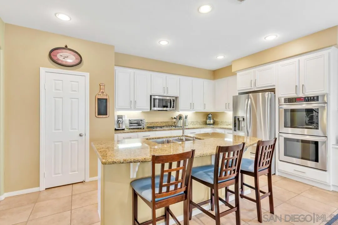 https://cdn.realtyfeed.com/cdn/127/250032104/7b9b9b837b43cb6aa0aa1d642aea4e2d.webp