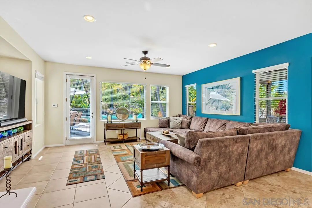 https://cdn.realtyfeed.com/cdn/127/250032104/a49a14133d6ecdfba6daaff6acd150a5.webp