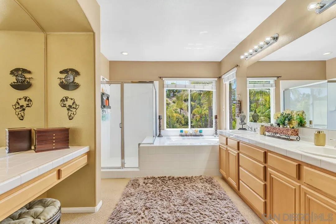 https://cdn.realtyfeed.com/cdn/127/250032104/d35f993967f981c74a870d4a3cc76c69.webp