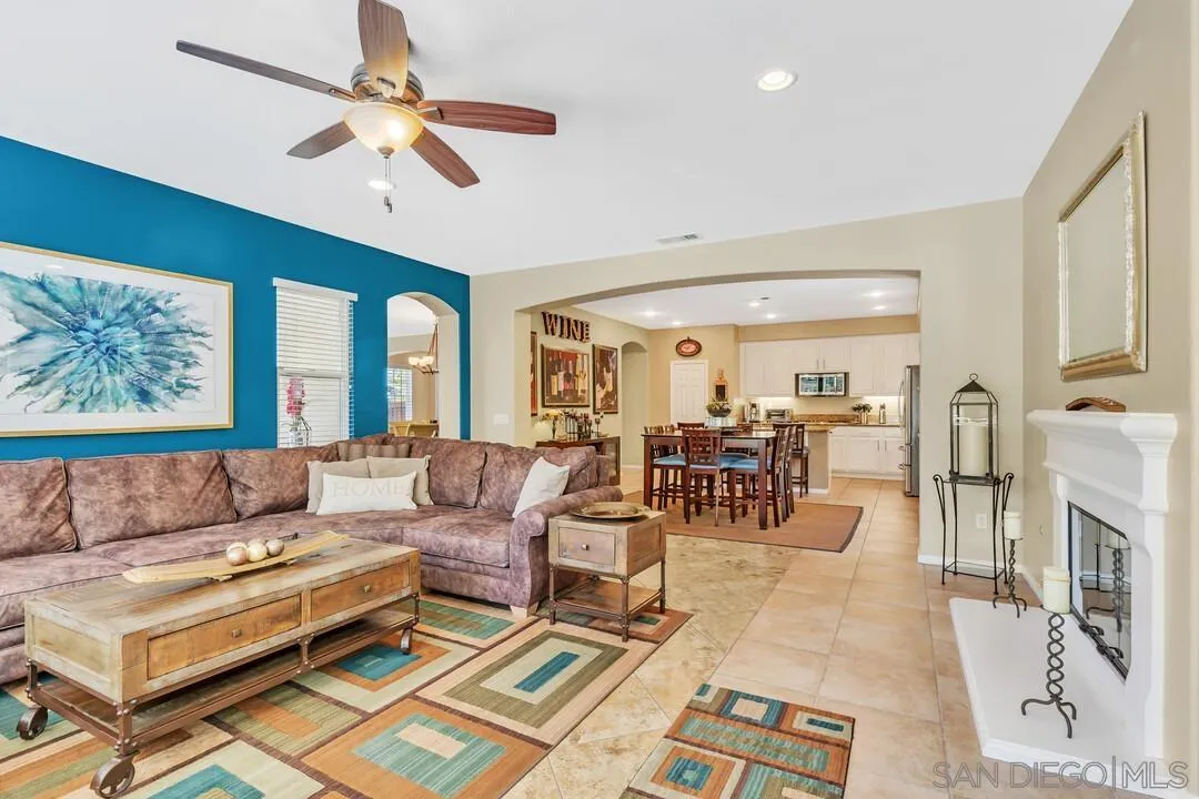 https://cdn.realtyfeed.com/cdn/127/250032104/da1b5d38d1b3aa9cab0f937b28d55861.webp