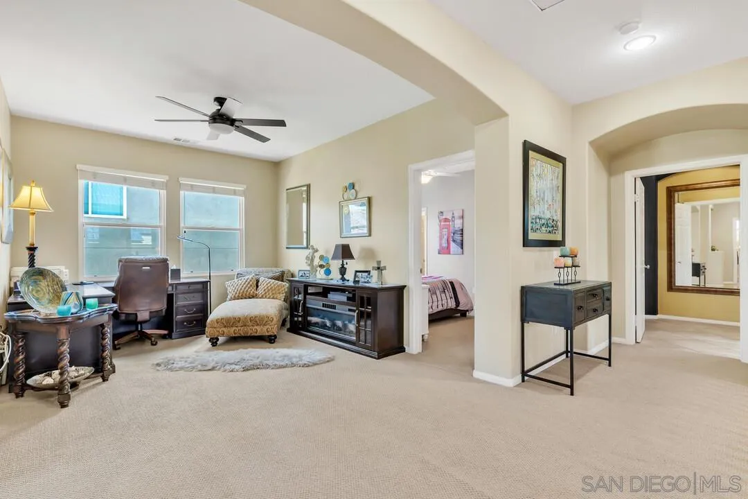 https://cdn.realtyfeed.com/cdn/127/250032104/dc9310cb8a119178f6626a1c01fb7624.webp
