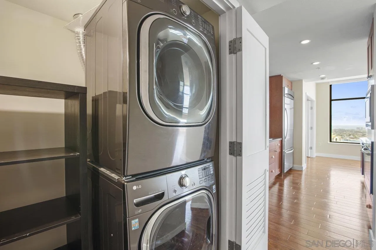 https://cdn.realtyfeed.com/cdn/127/250032125/321f0df7162b95a5bb4f32c82ed98fef.webp