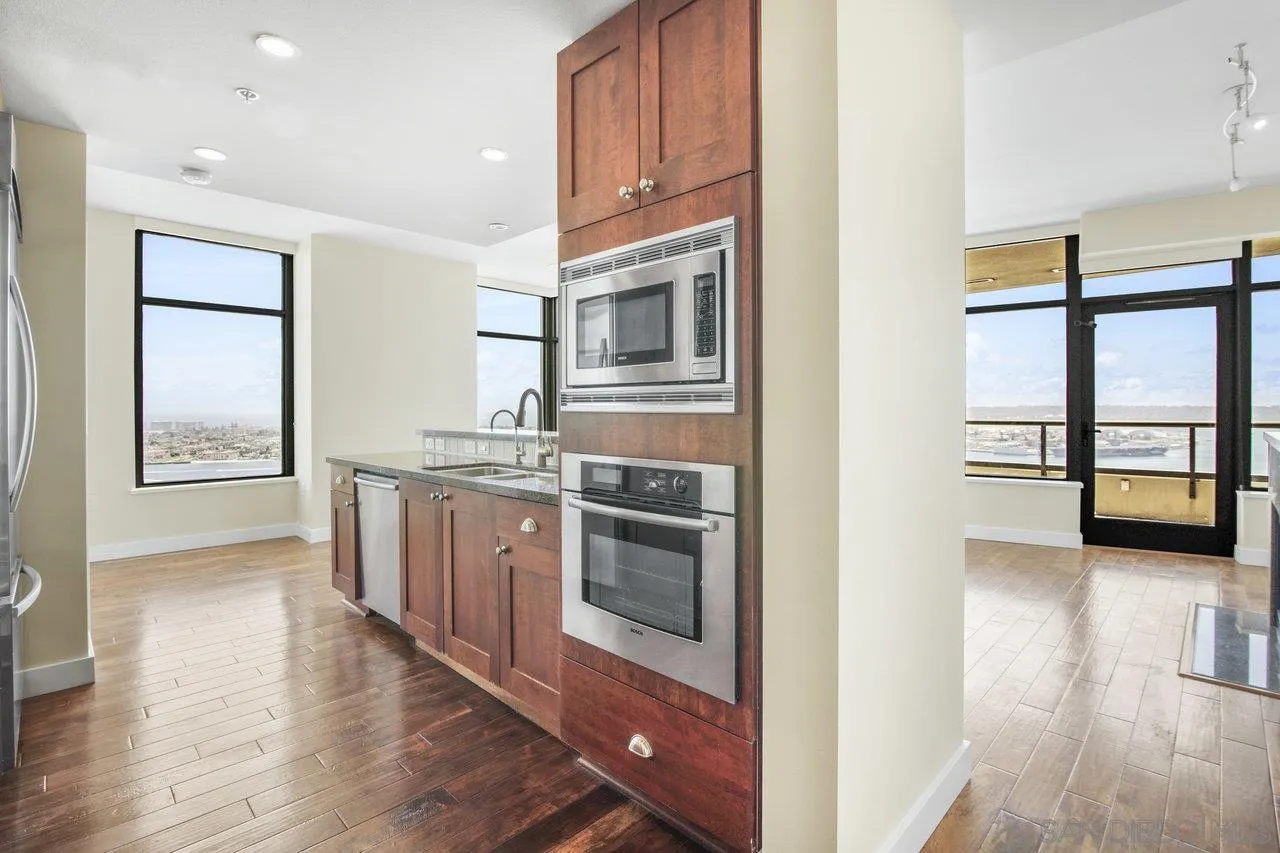 https://cdn.realtyfeed.com/cdn/127/250032125/50ca6b50954c360f1b3015605c678df2.webp