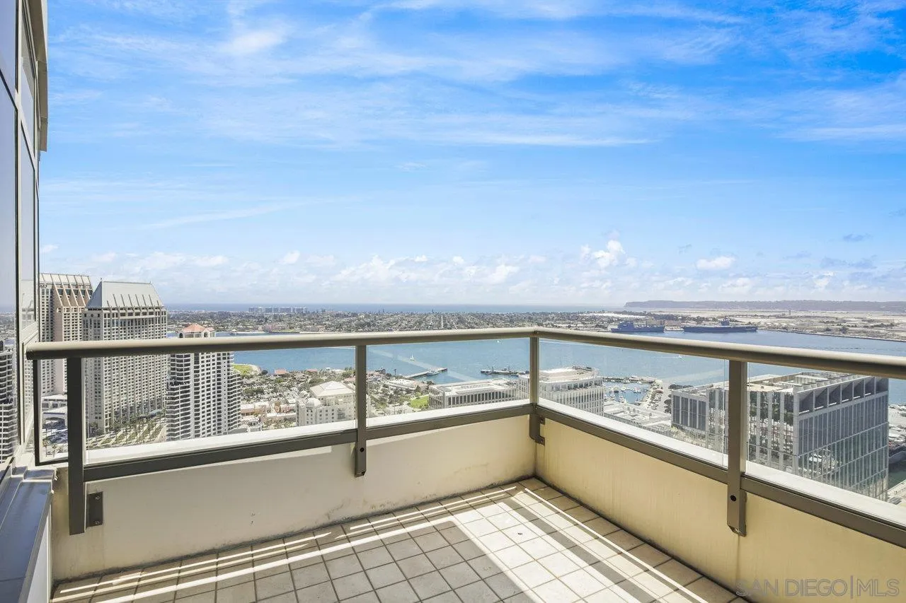 https://cdn.realtyfeed.com/cdn/127/250032125/608cc8ca60a8256b22d91b648094f1cd.webp