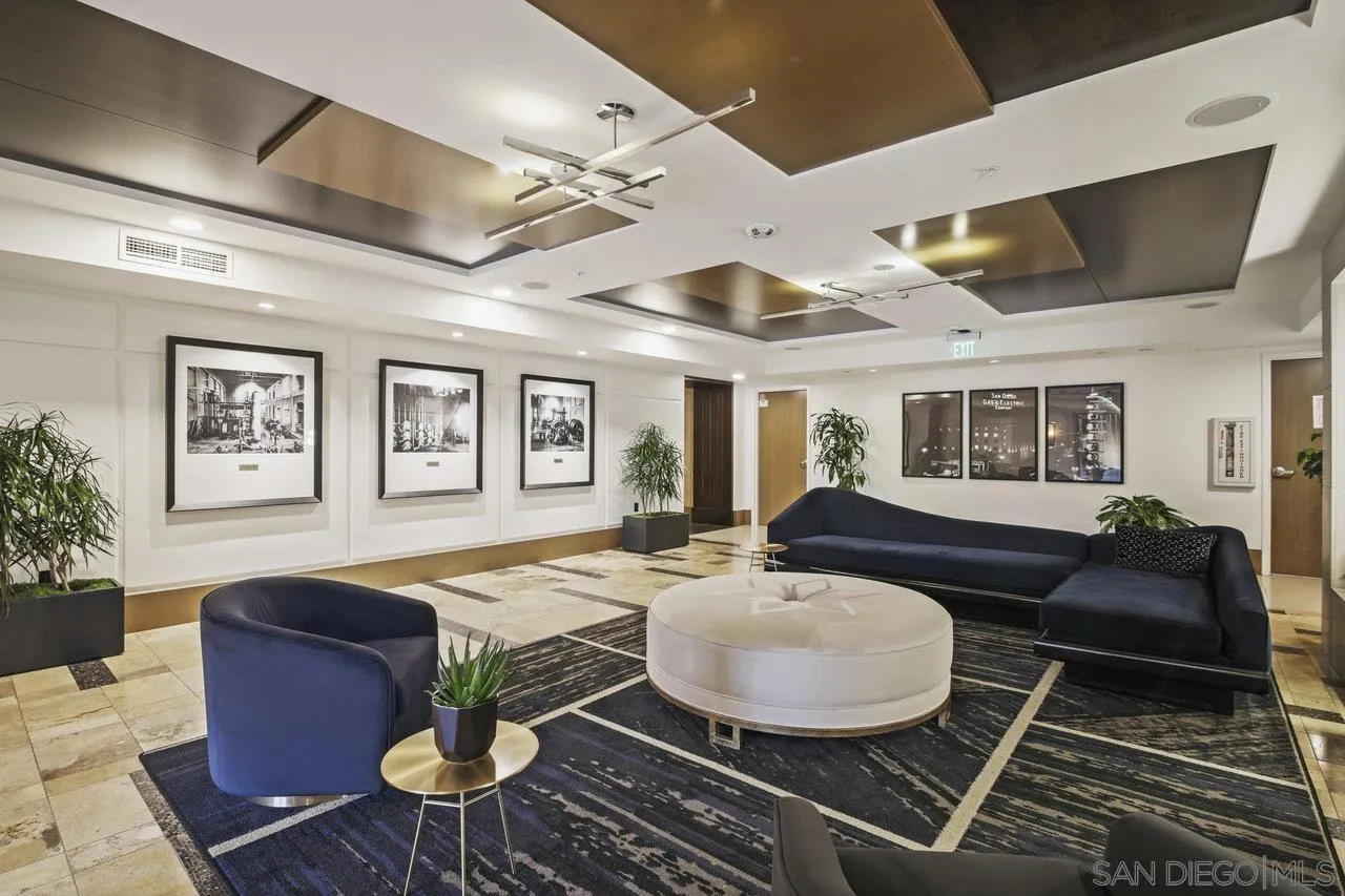 https://cdn.realtyfeed.com/cdn/127/250032125/8c2c1c86f3839d5dba4476b3d6540bb5.webp