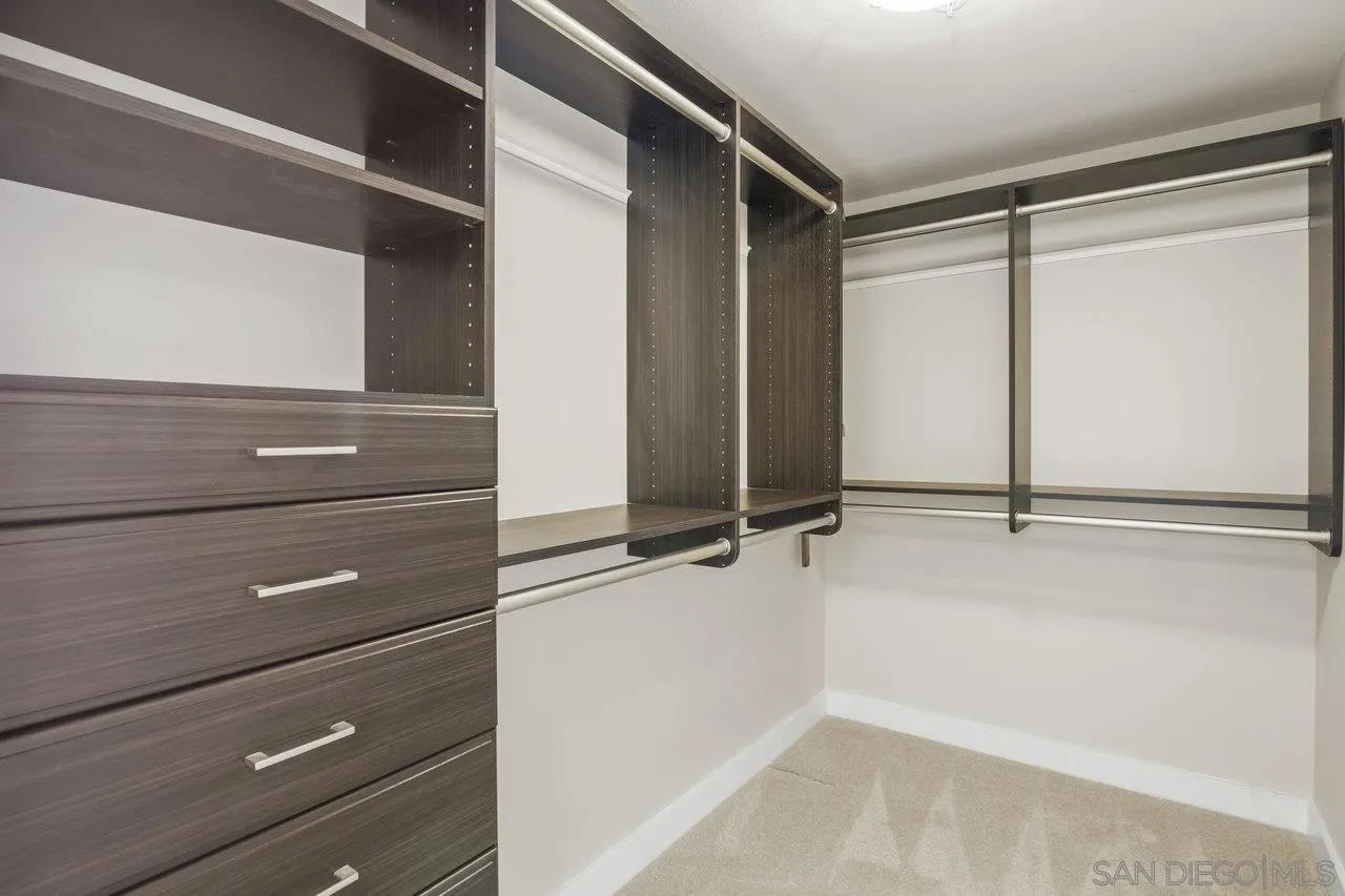 https://cdn.realtyfeed.com/cdn/127/250032125/c70566d9ae7d9a4a5ccd38136c760752.webp