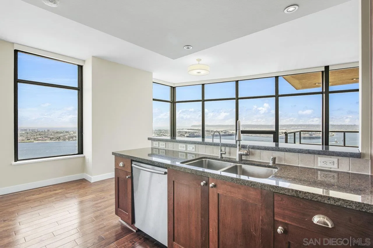 Photo #6: 250032125 Listing 